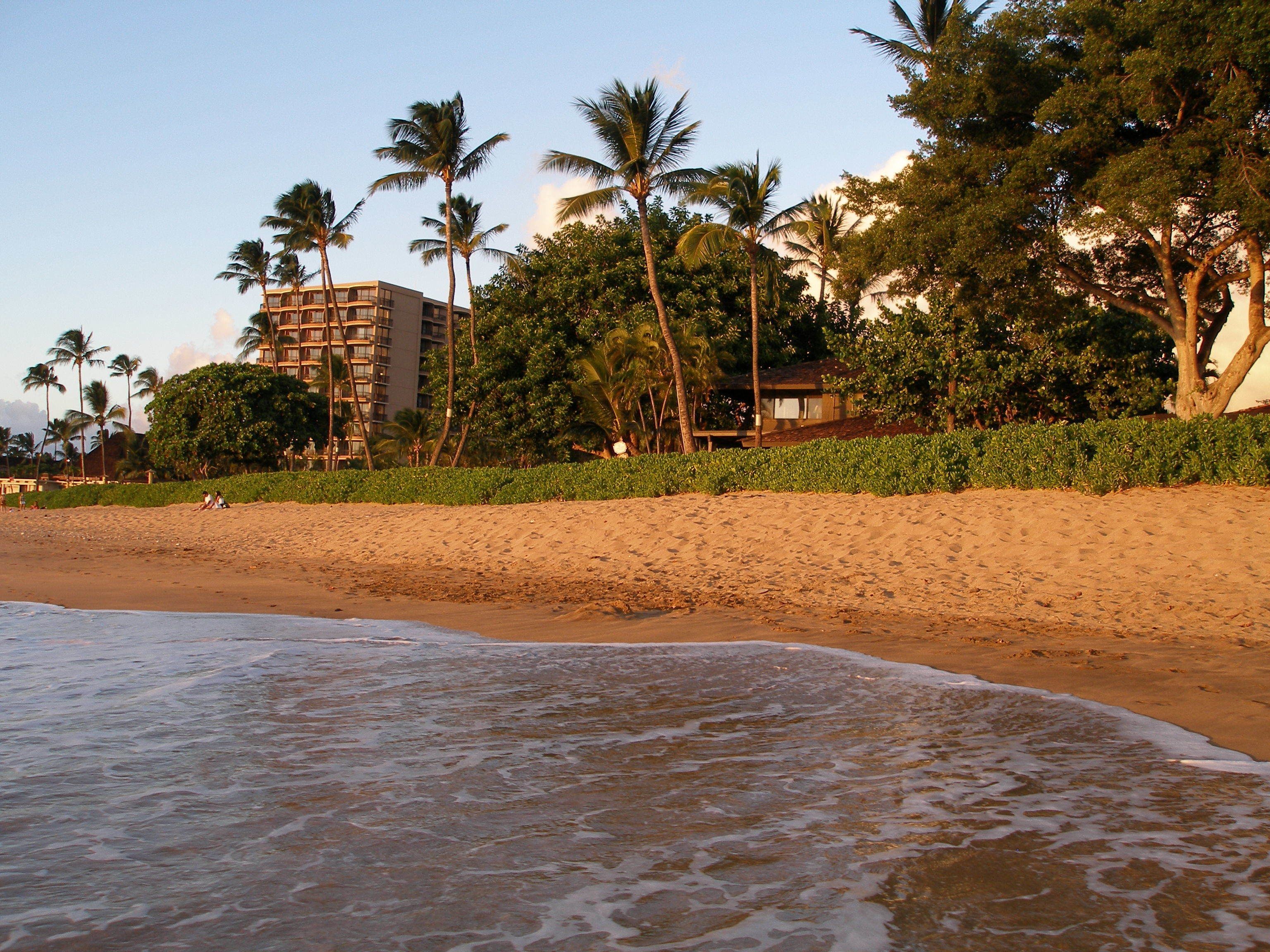 Royal Lahaina Resort & Bungalows