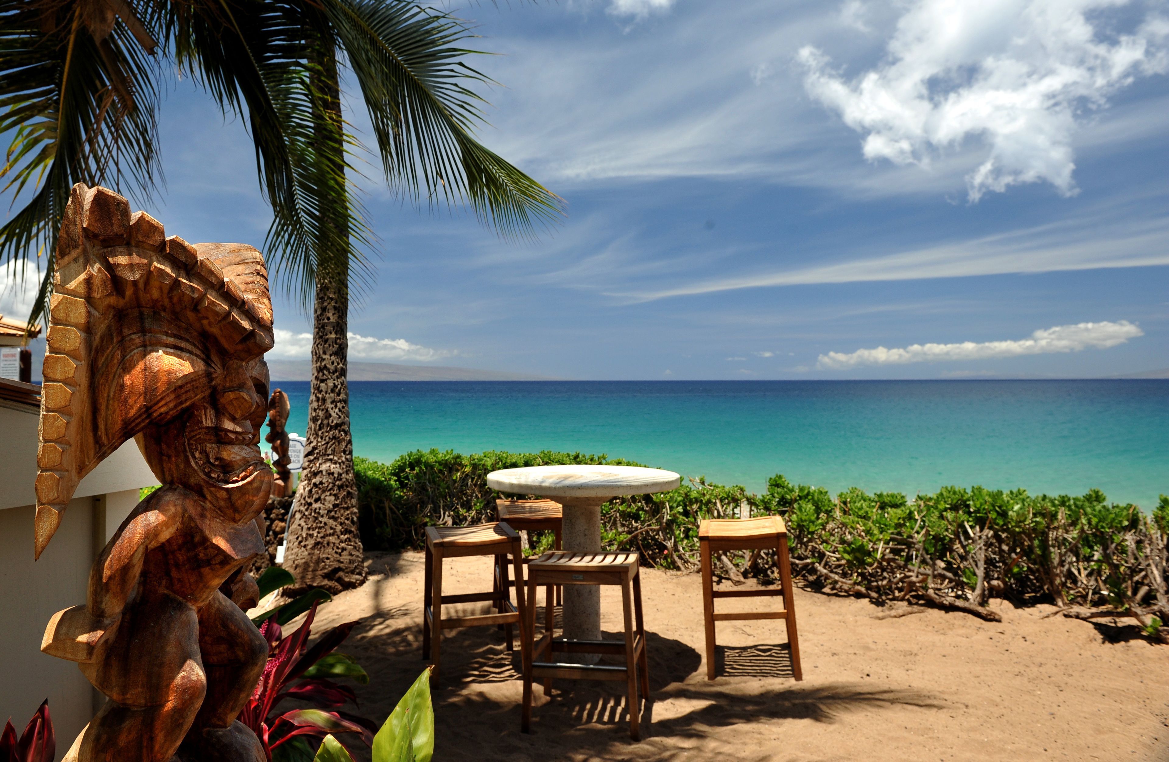 Royal Lahaina Resort & Bungalows