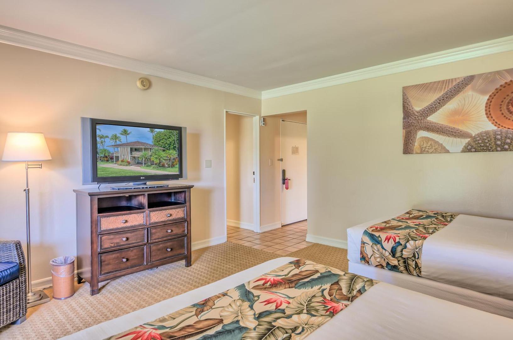 Royal Lahaina Resort & Bungalows