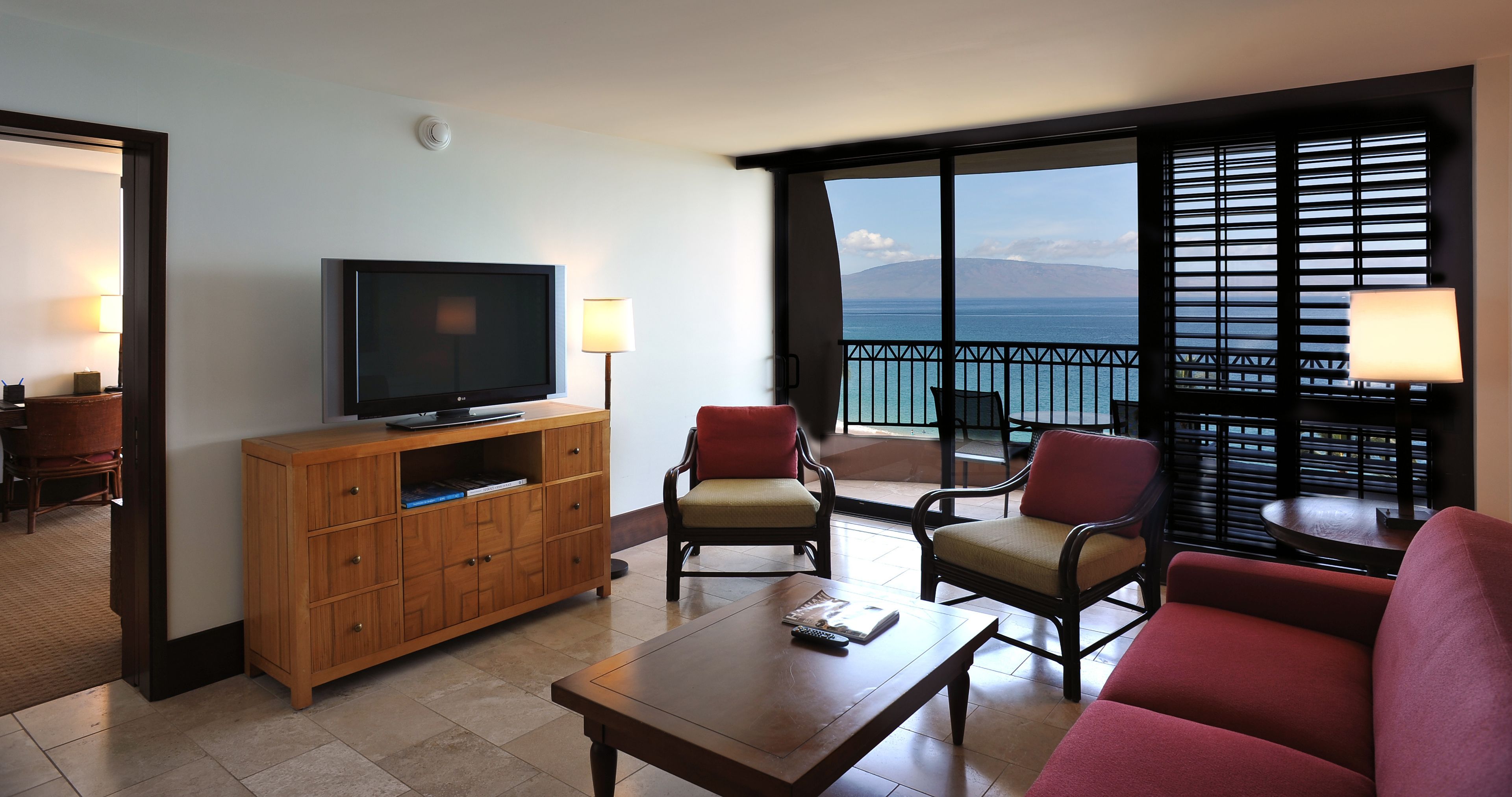 Royal Lahaina Resort & Bungalows
