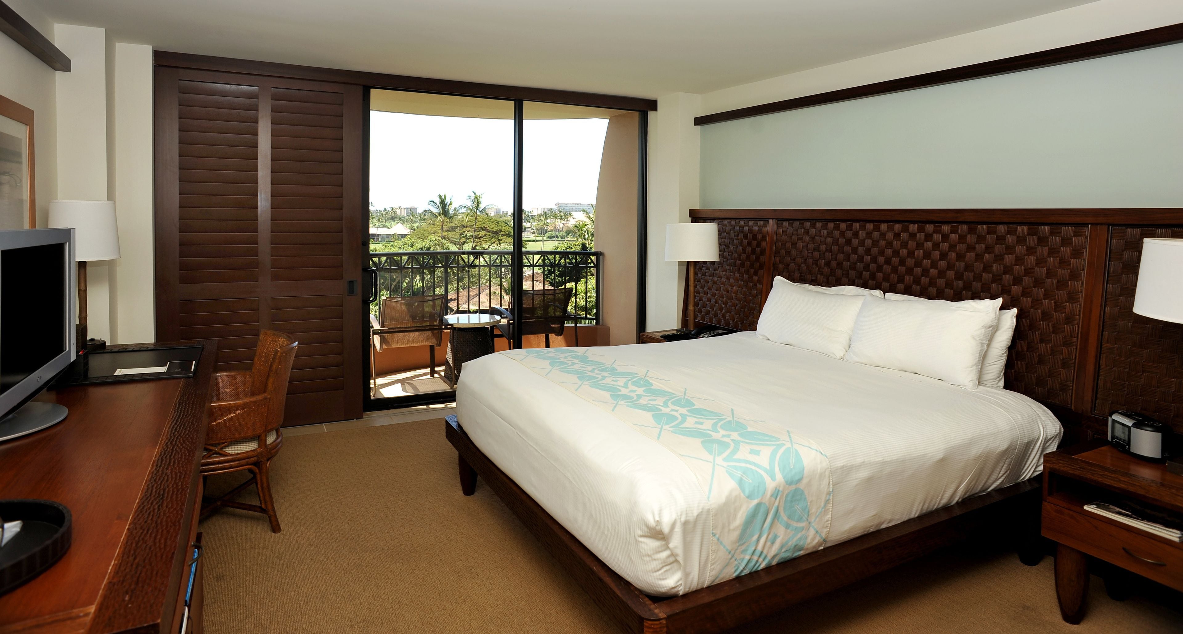 Royal Lahaina Resort & Bungalows