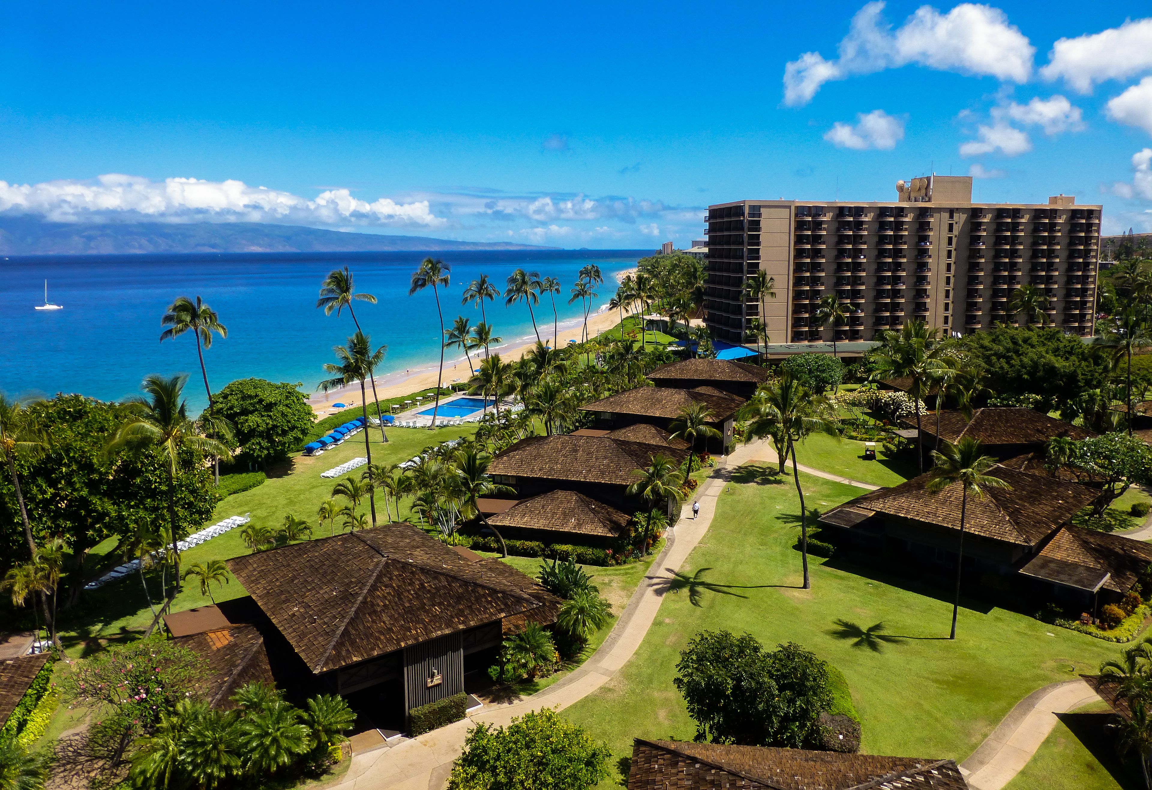 Royal Lahaina Resort & Bungalows