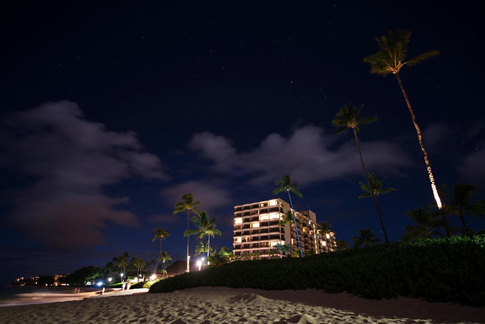 Royal Lahaina Resort & Bungalows