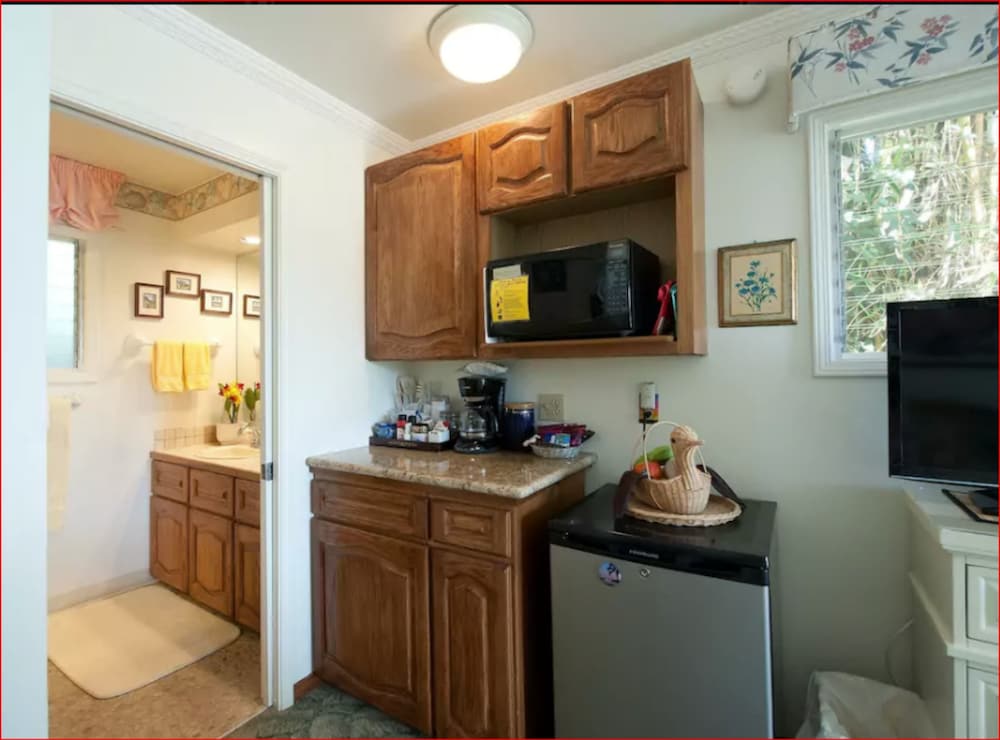 Hawaii’s Hidden Hideaway Bed & Breakfast