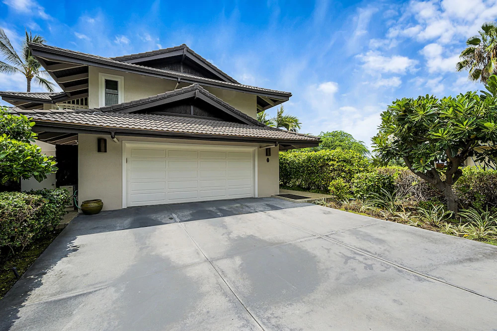 Alii Point by RedAwning