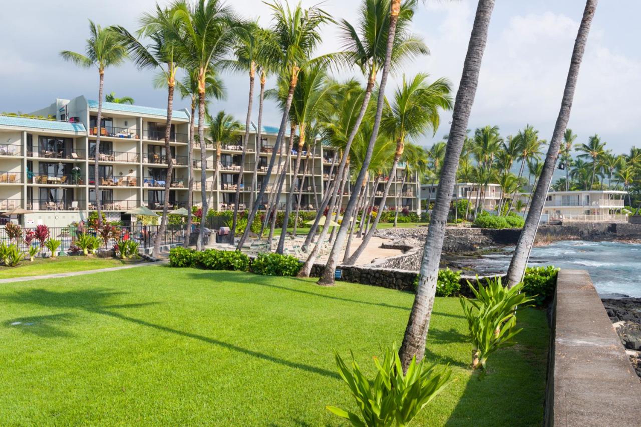 Aston Kona by the Sea