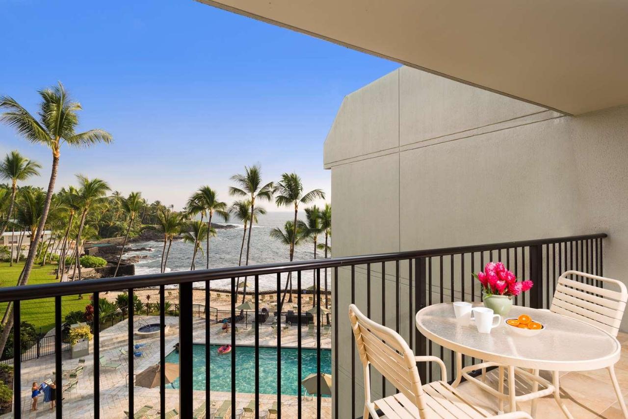 Aston Kona by the Sea