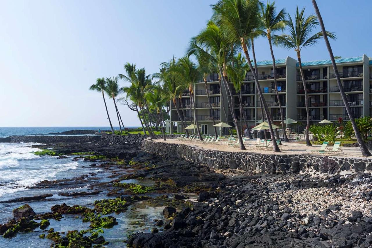 Aston Kona by the Sea