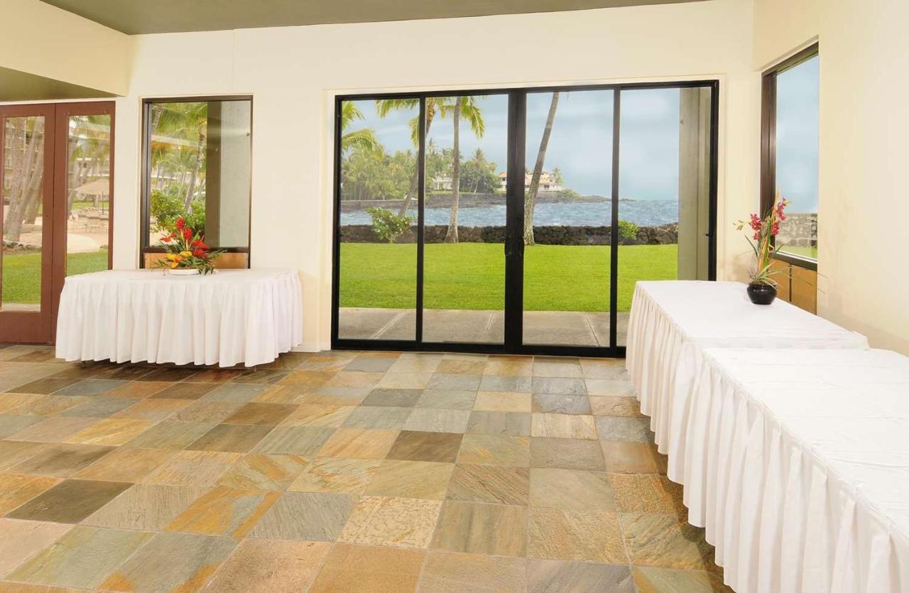 Aston Kona by the Sea