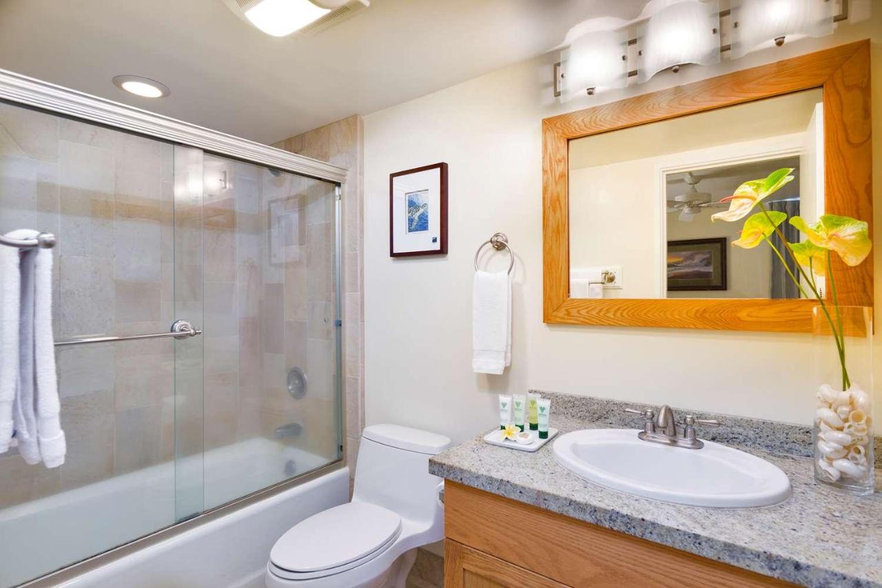 Aston Kona by the Sea