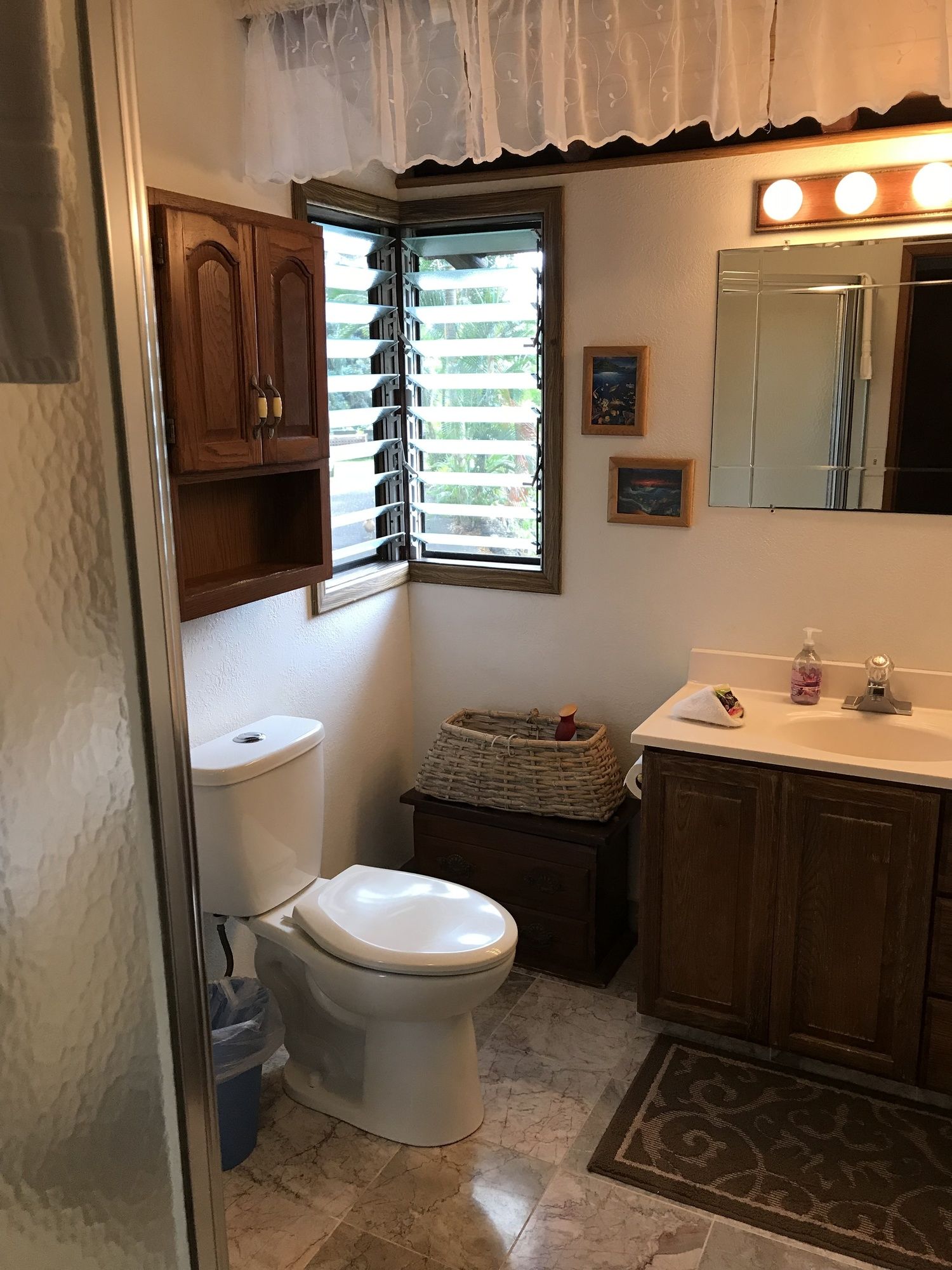 Hale Maluhia Country Inn