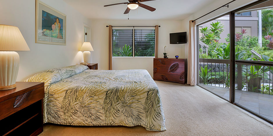 Kanaloa at Kona by Castle