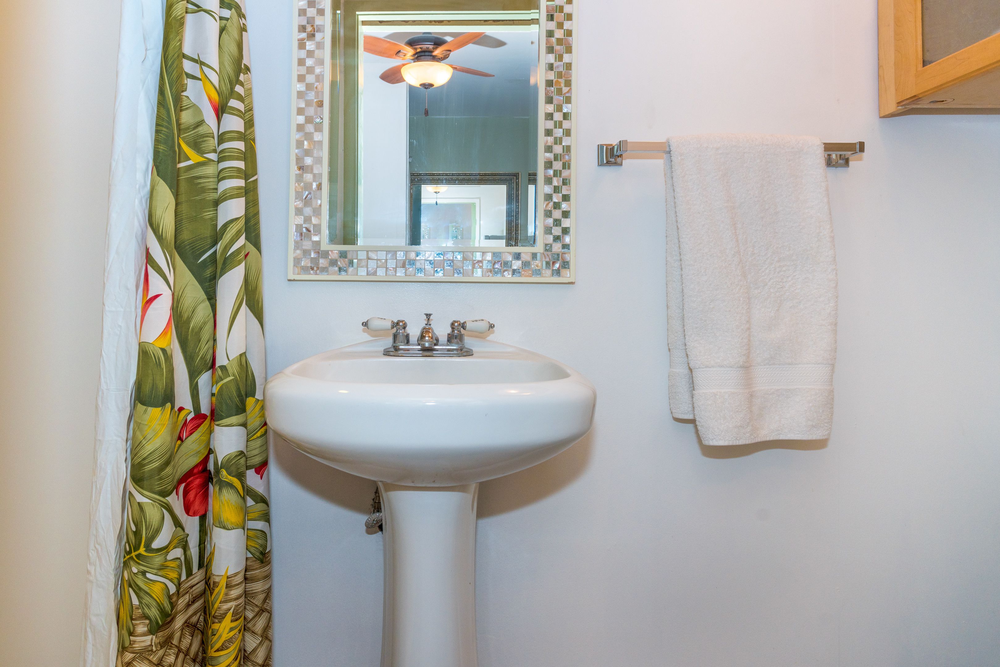 Kona Islander Inn Hotel