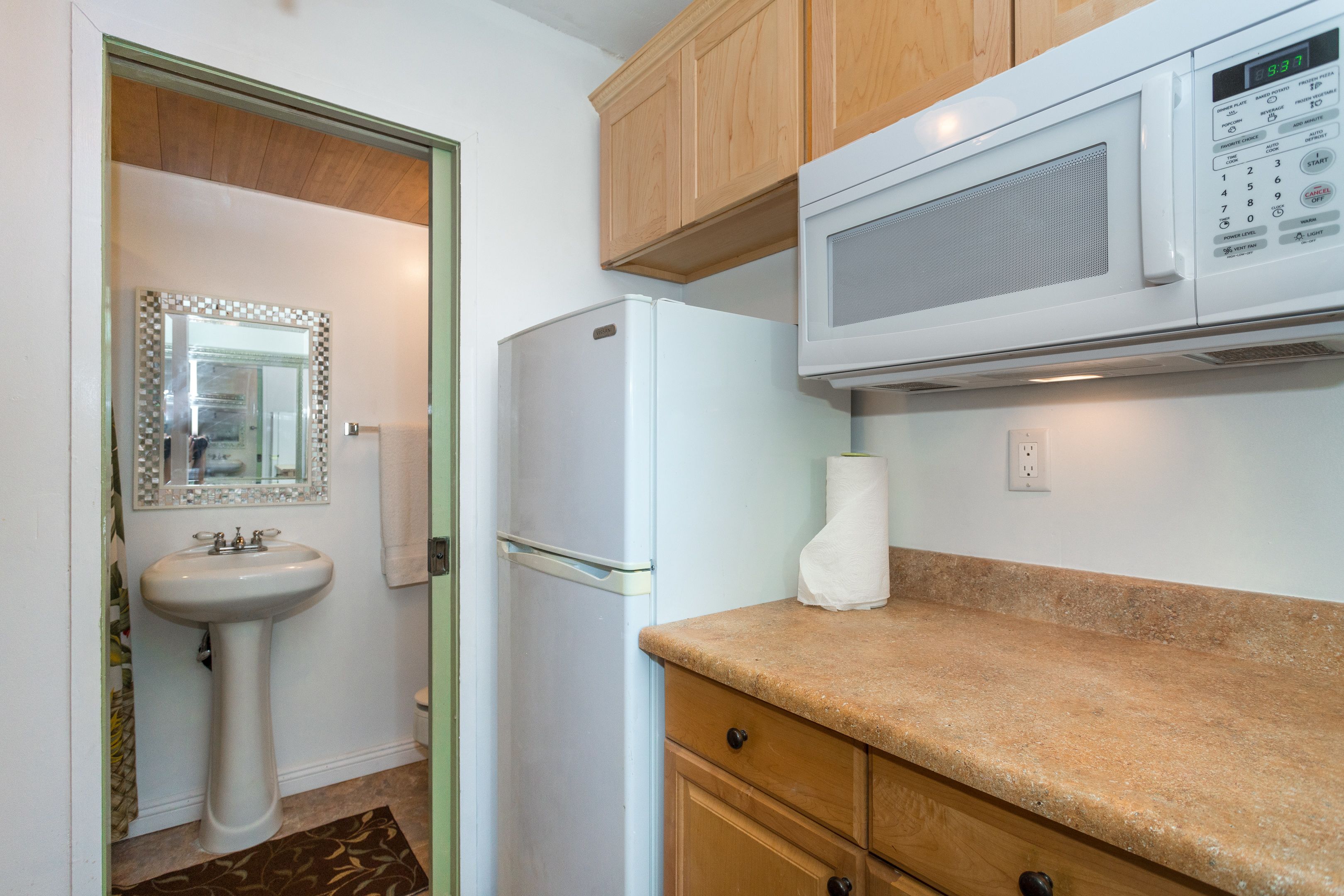 Kona Islander Inn Hotel