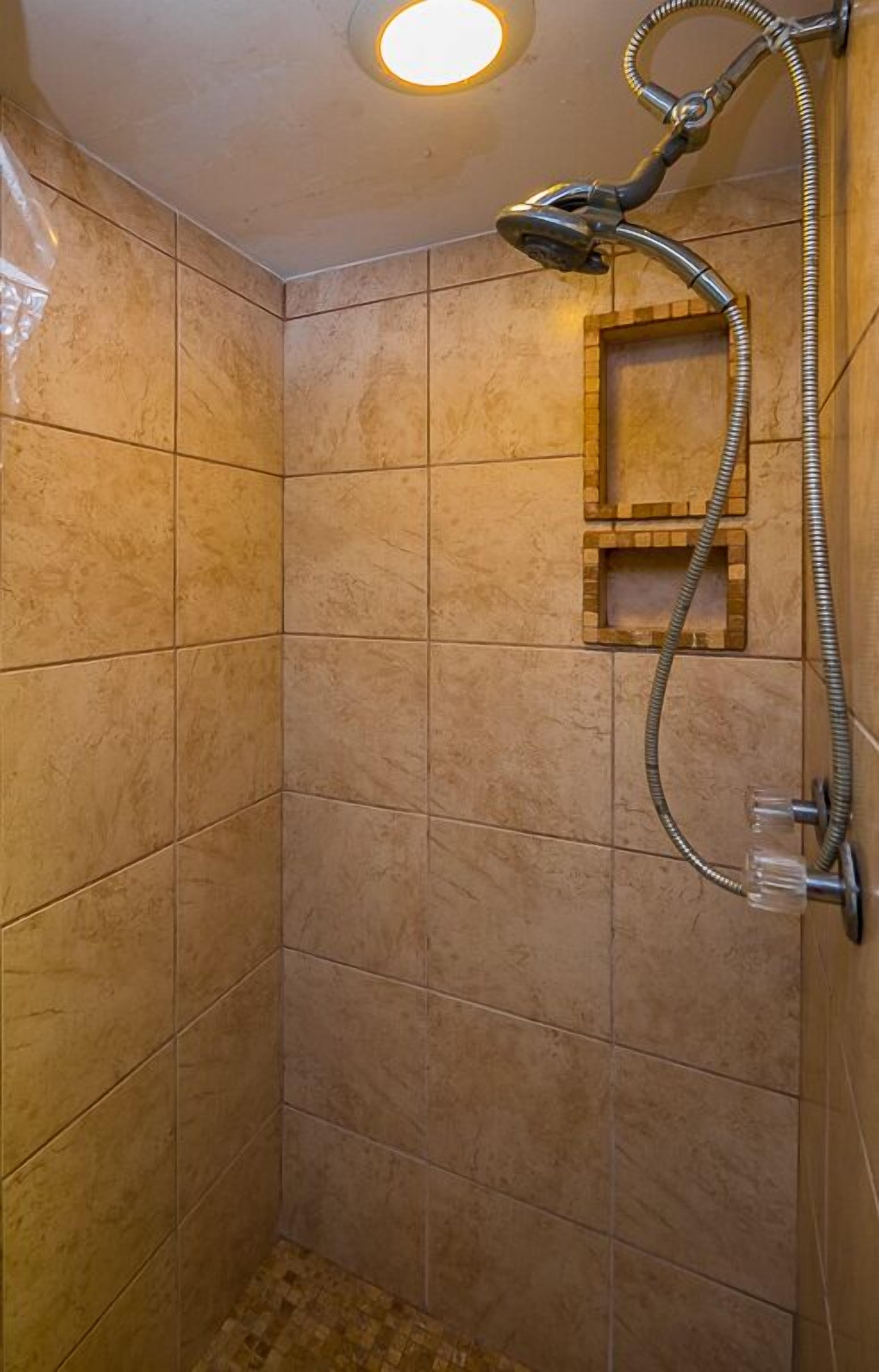 Kona Islander Inn Hotel