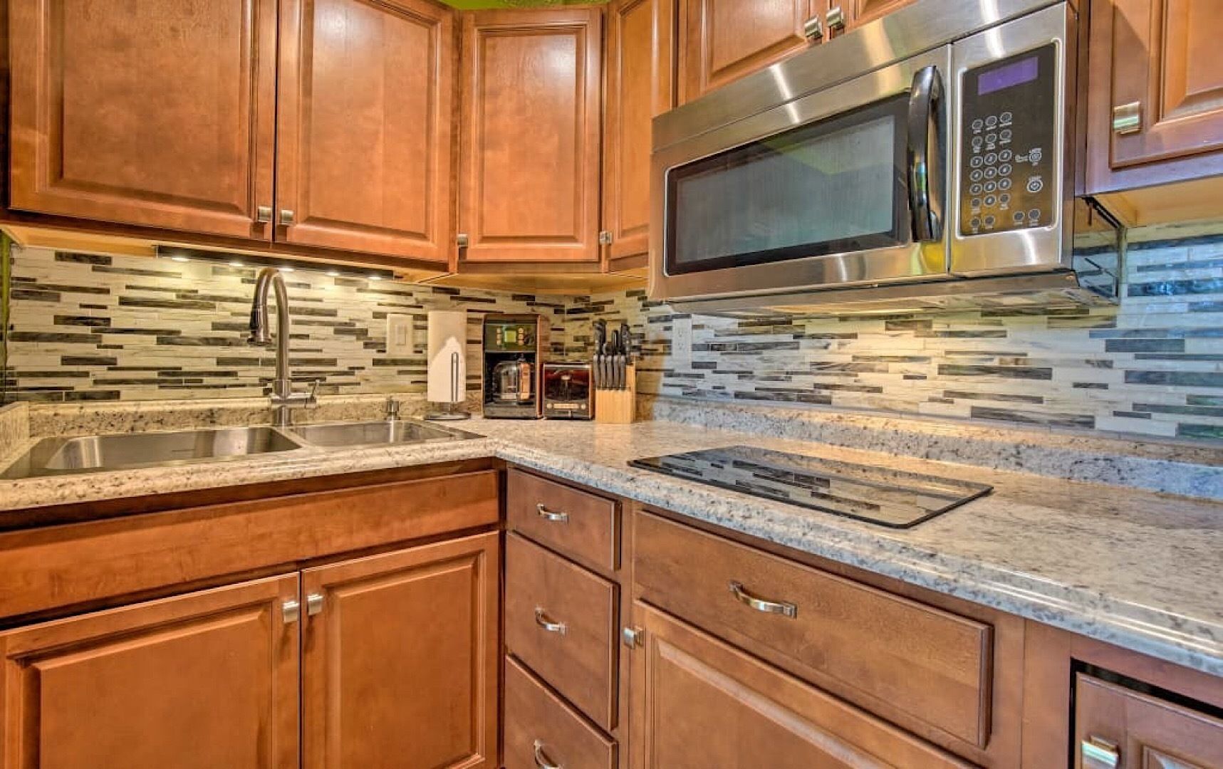 Kona Islander Inn Hotel