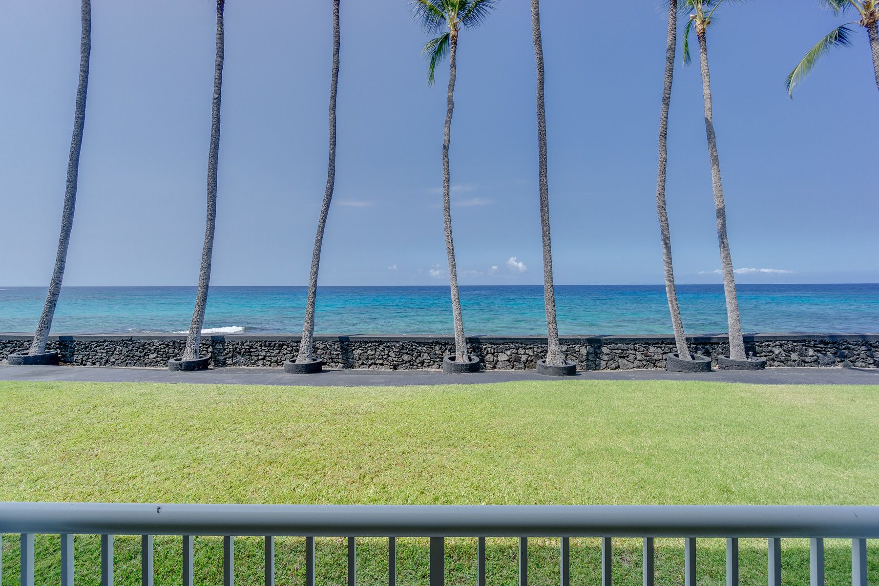 Kona Magic Sands Resort