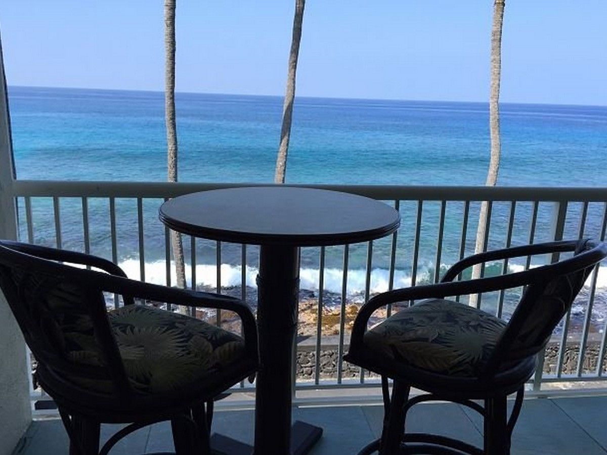 Kona Magic Sands Resort
