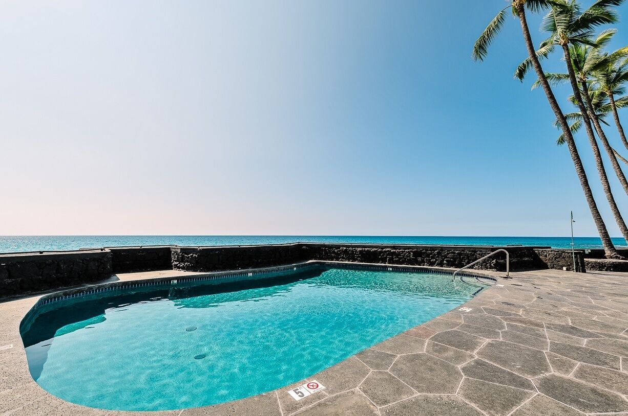 Kona Magic Sands Resort