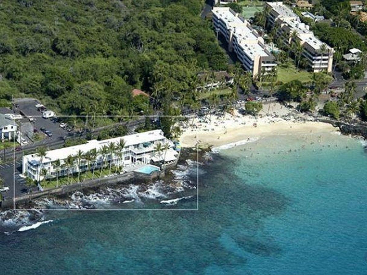 Kona Magic Sands Resort