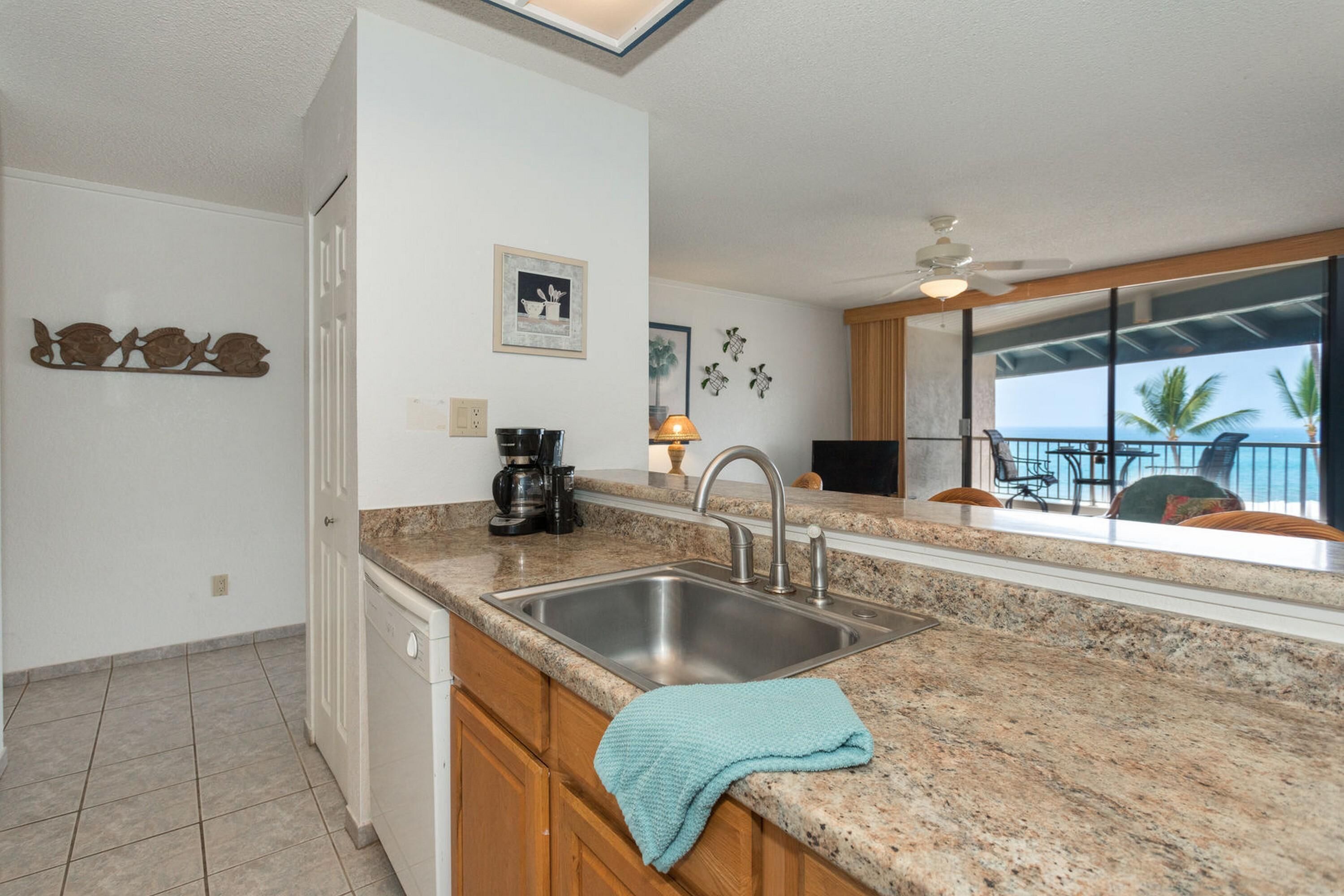 Kona Reef by Casago