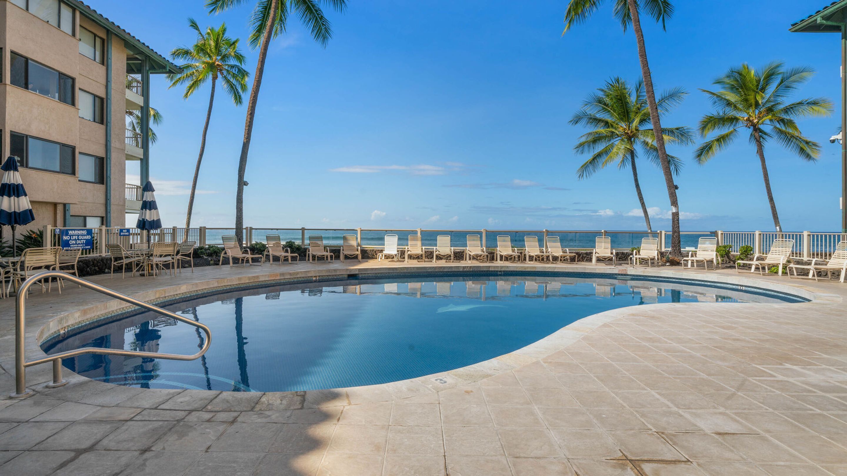 Kona Reef by Casago