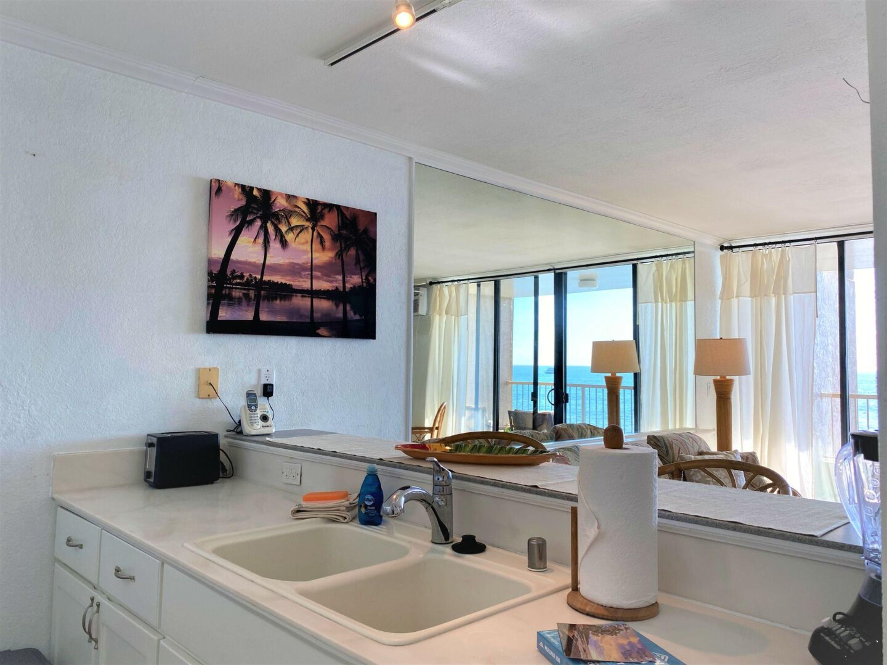Kona Reef by Casago