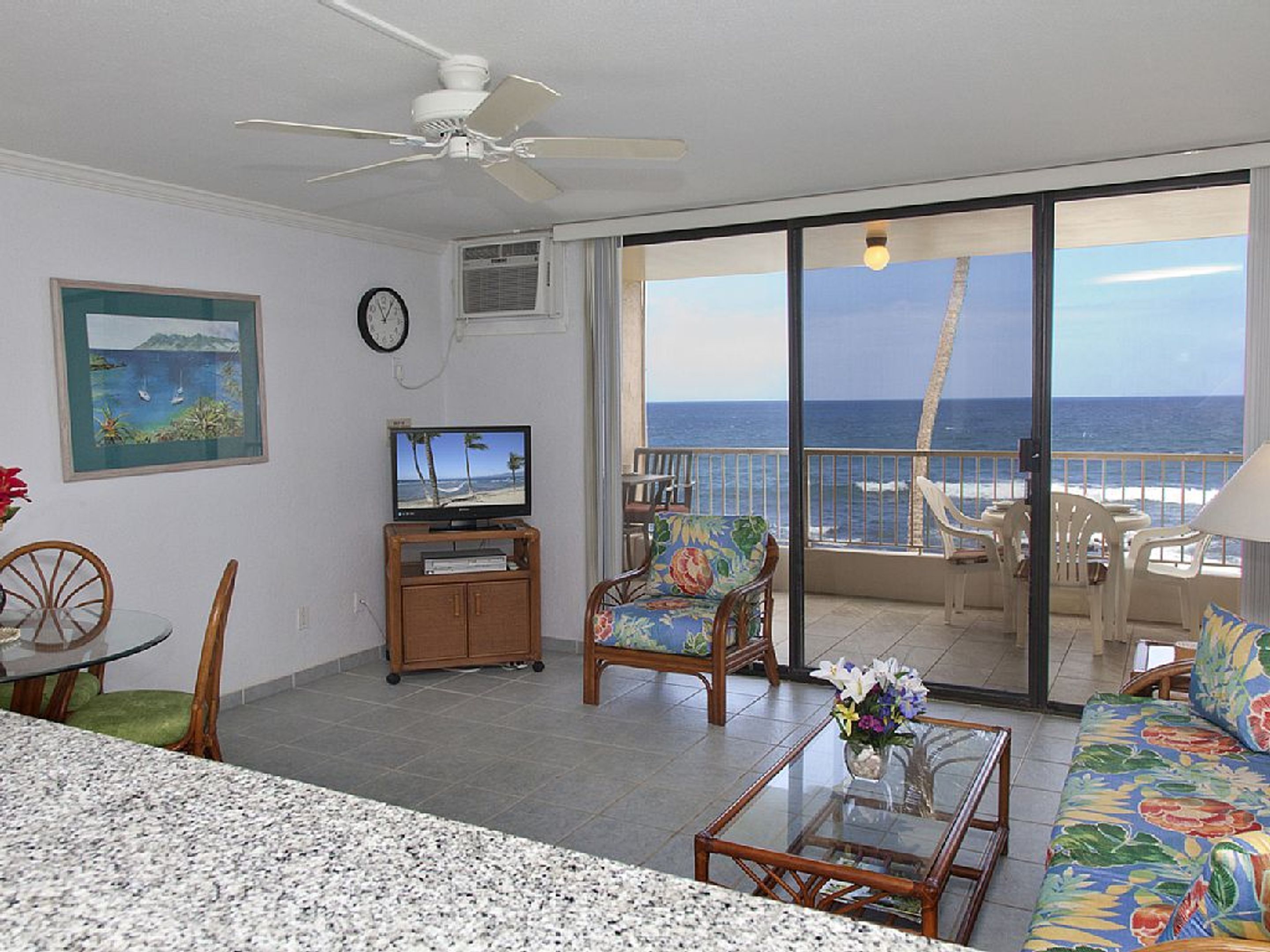 Kona Reef by Casago