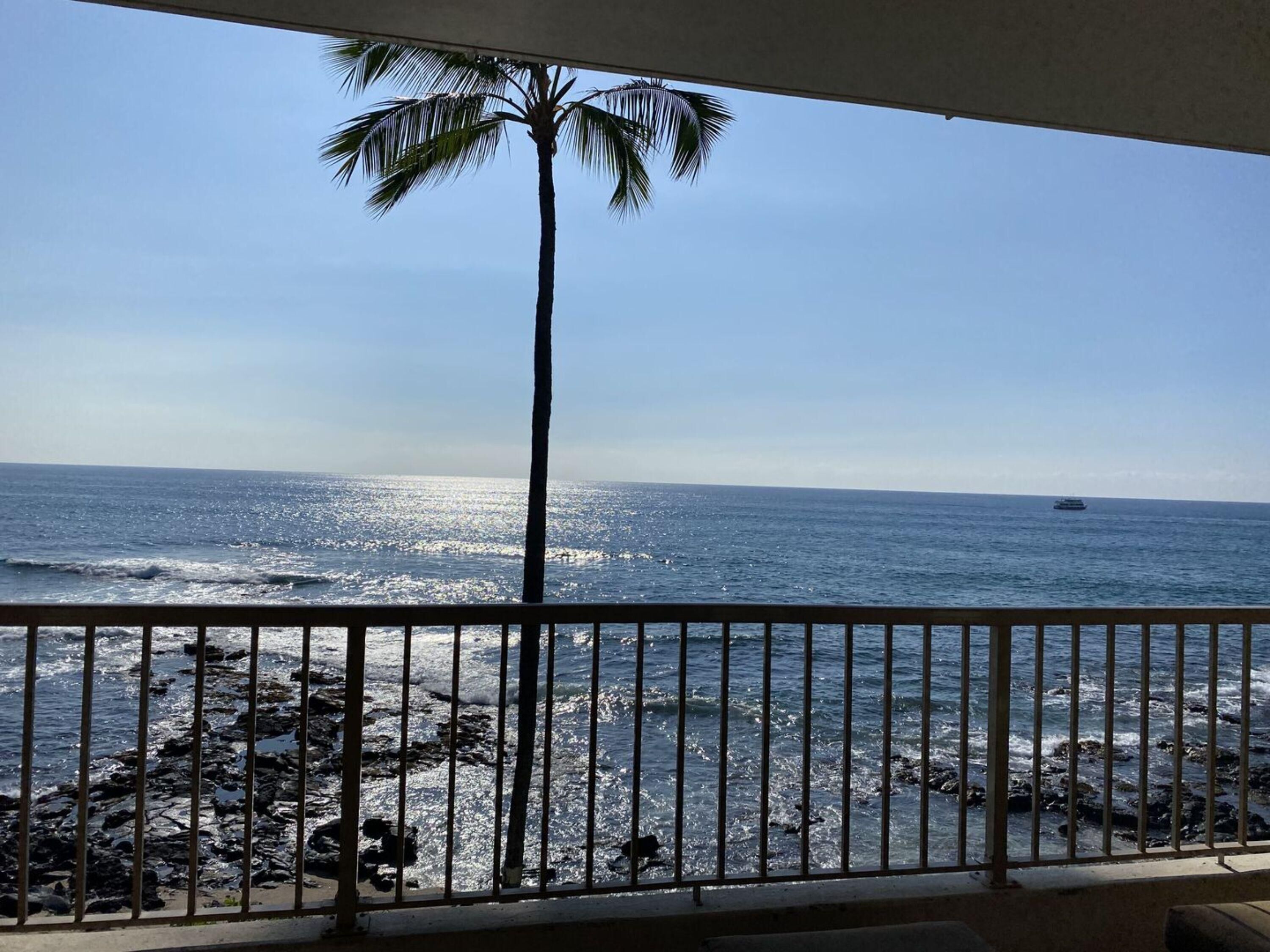 Kona Reef by Casago