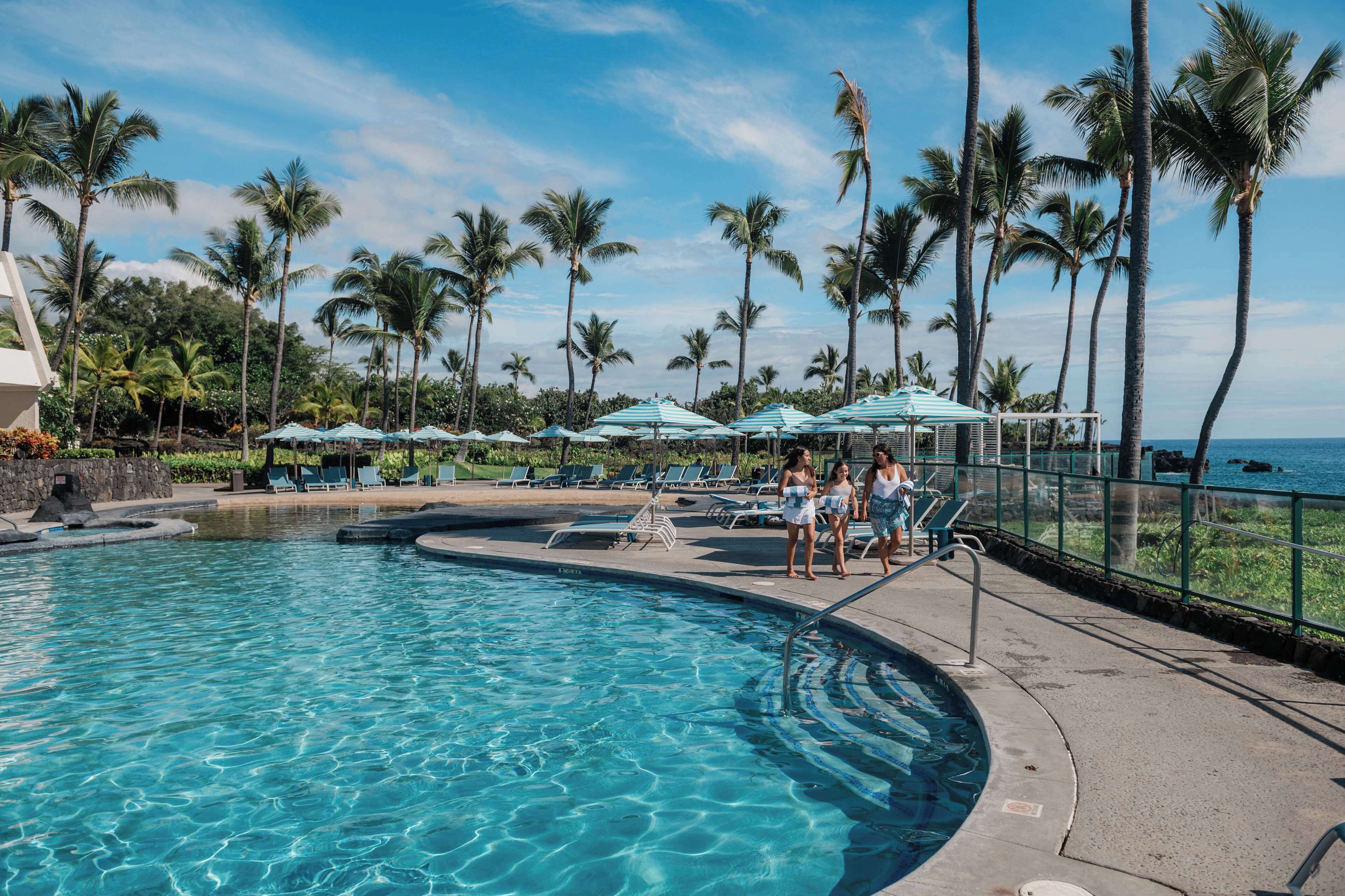 OUTRIGGER Kona Resort & Spa