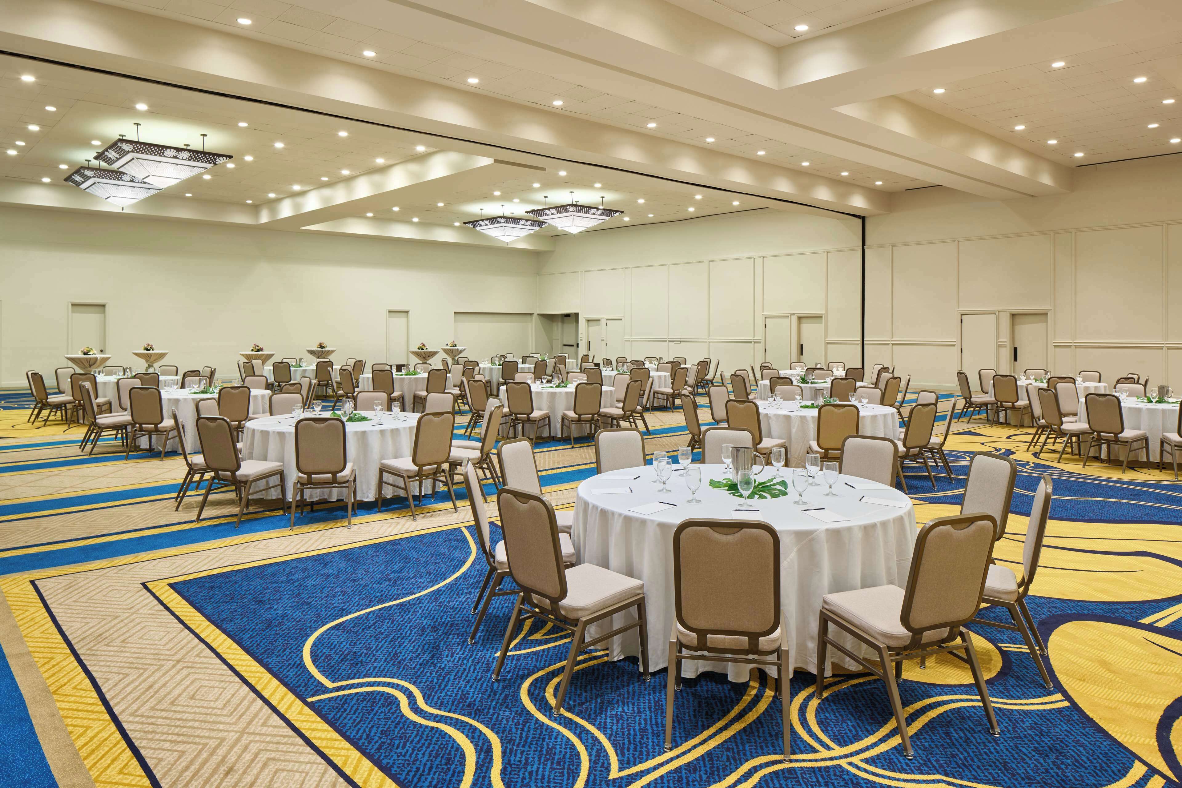 OUTRIGGER Kona Resort & Spa