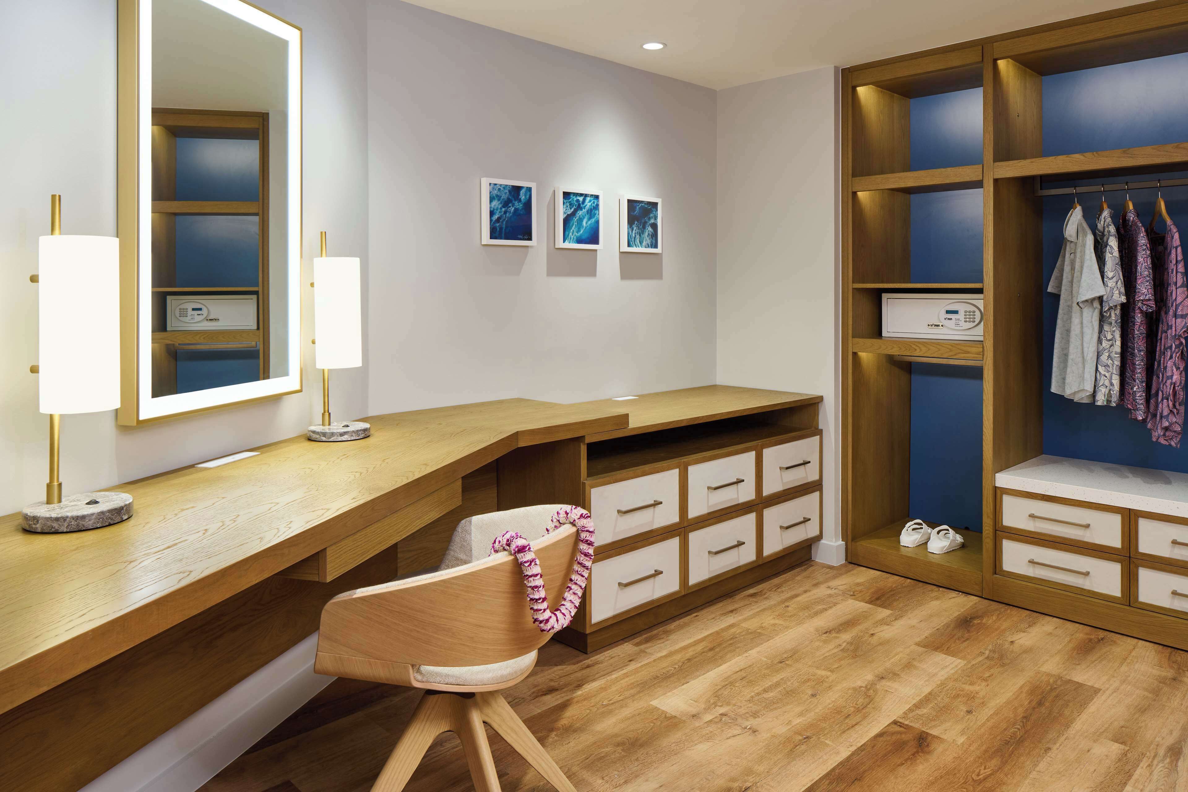 OUTRIGGER Kona Resort & Spa