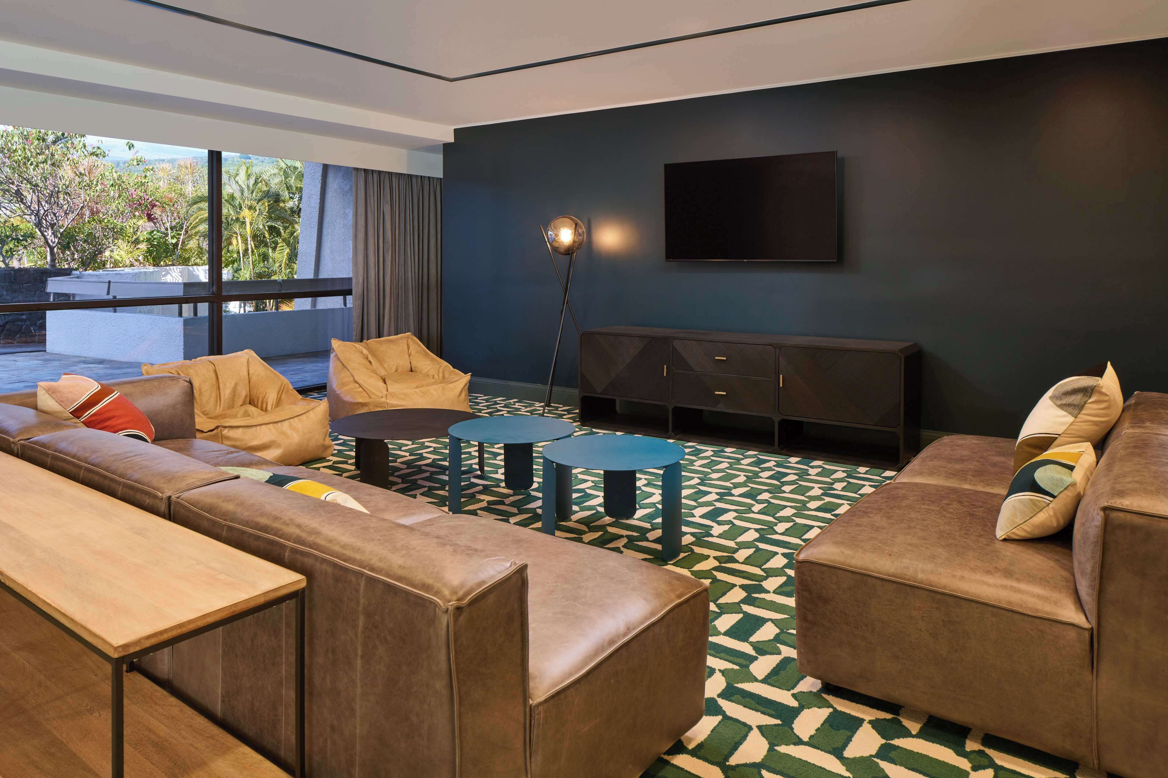 OUTRIGGER Kona Resort & Spa