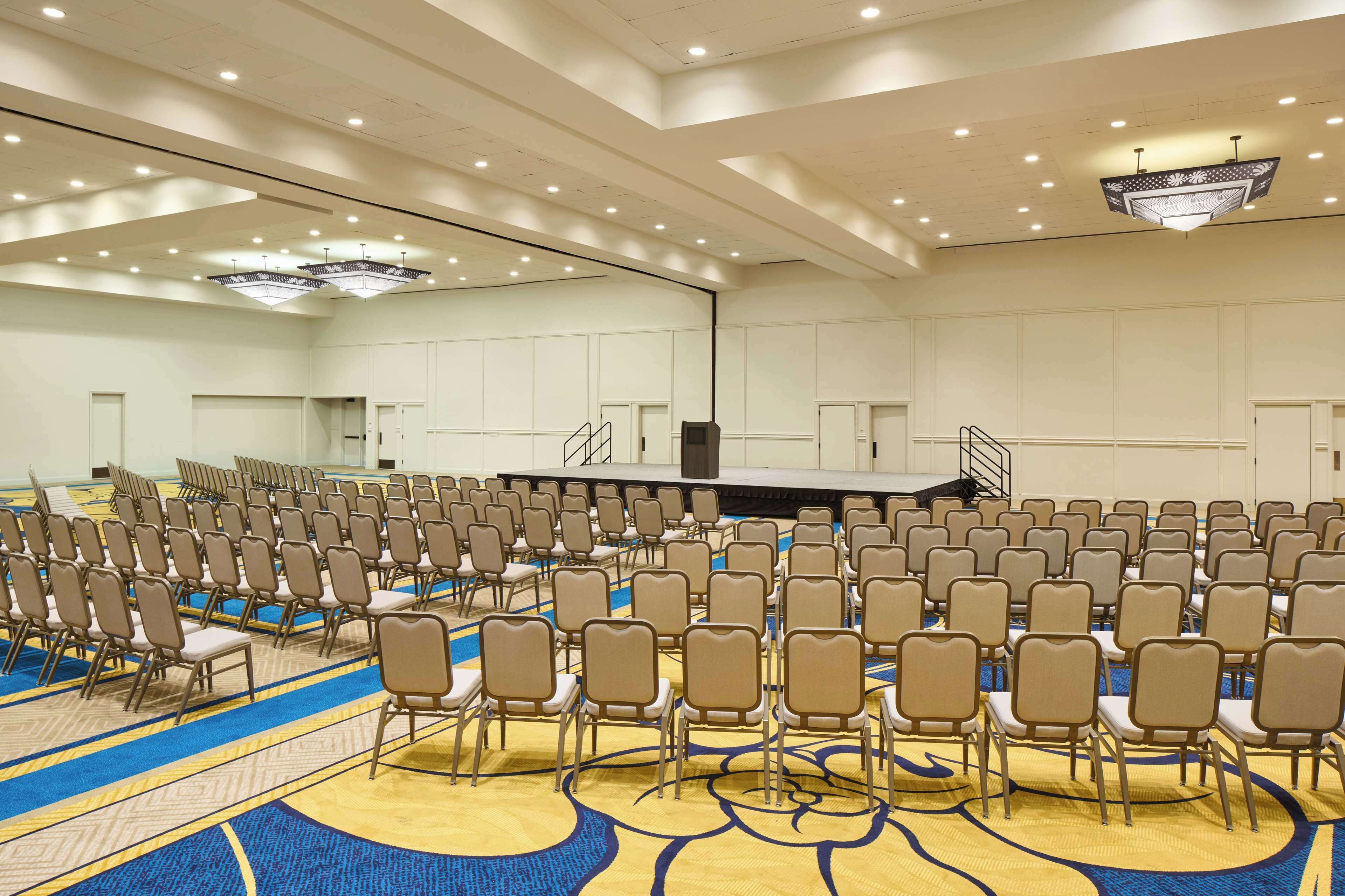 OUTRIGGER Kona Resort & Spa