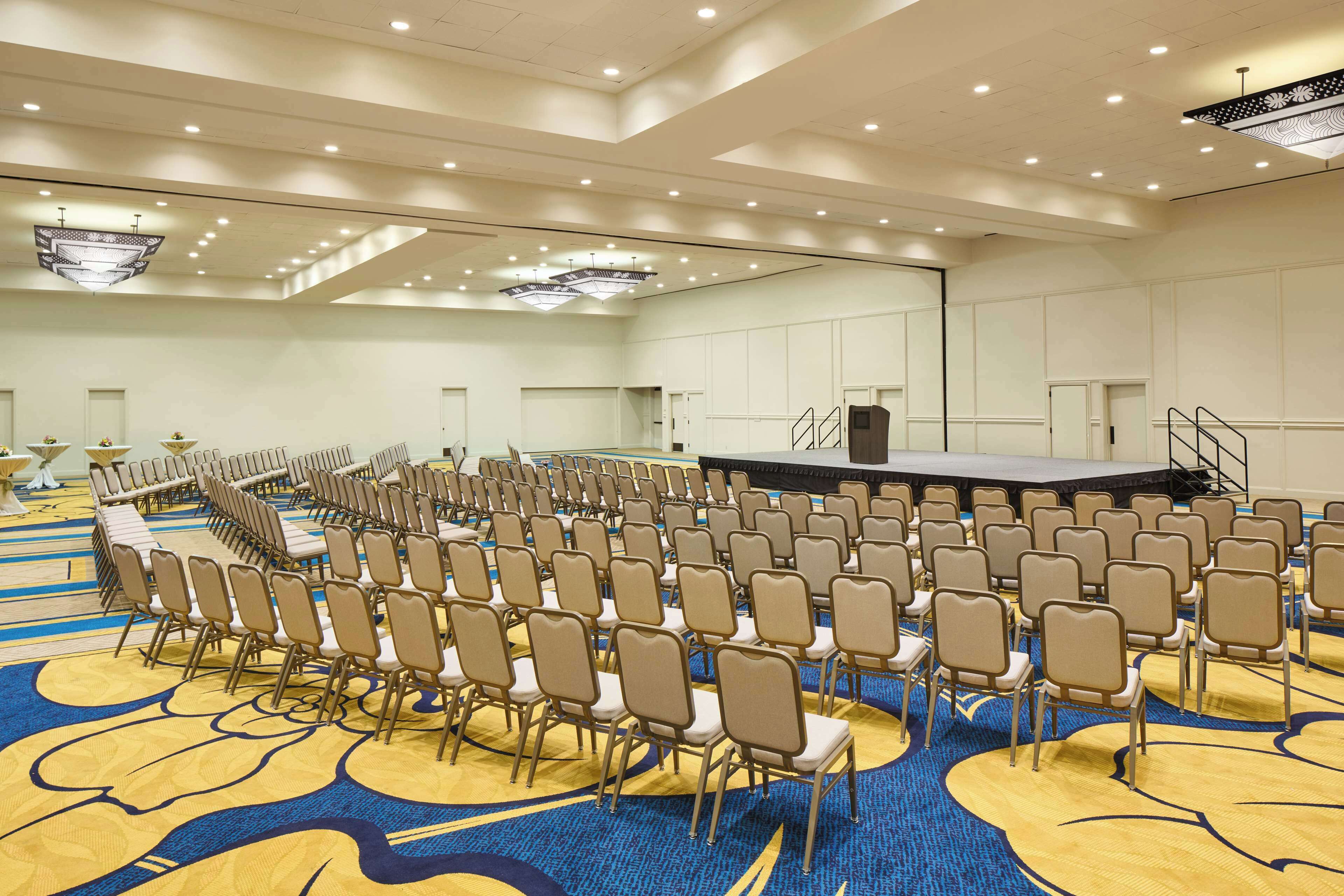 OUTRIGGER Kona Resort & Spa