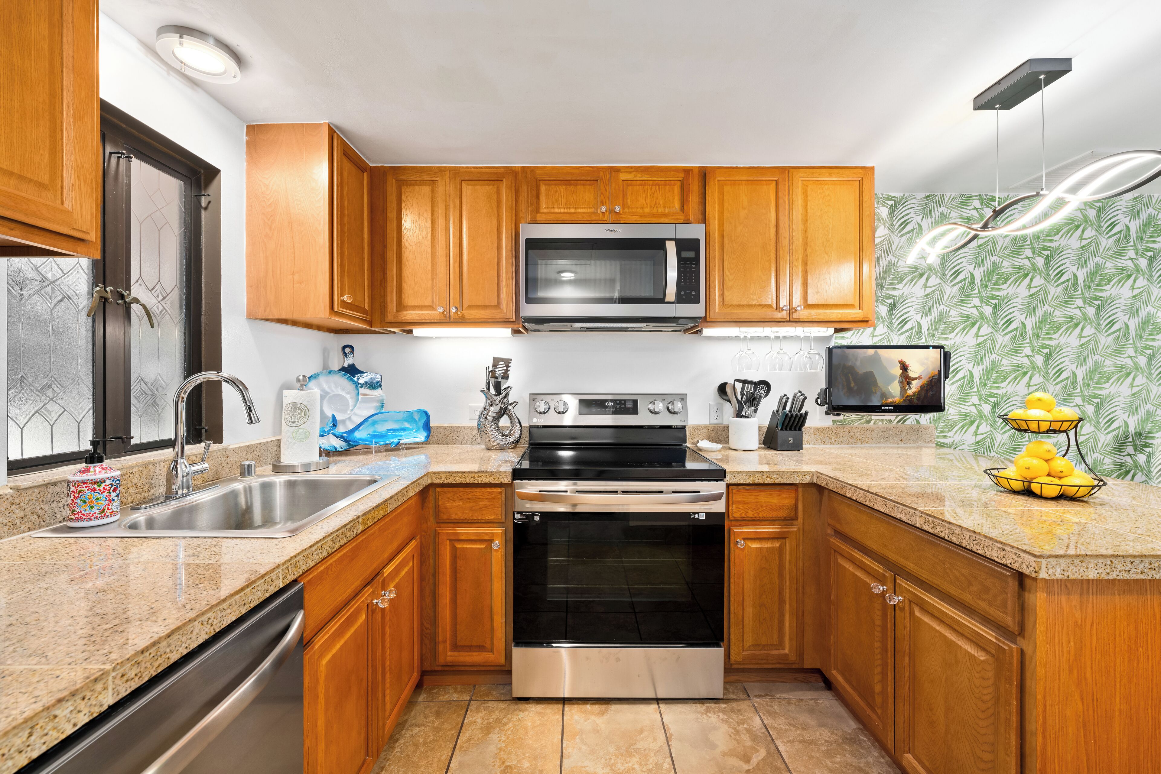 Royal Sea Cliff Resort by Wyndham