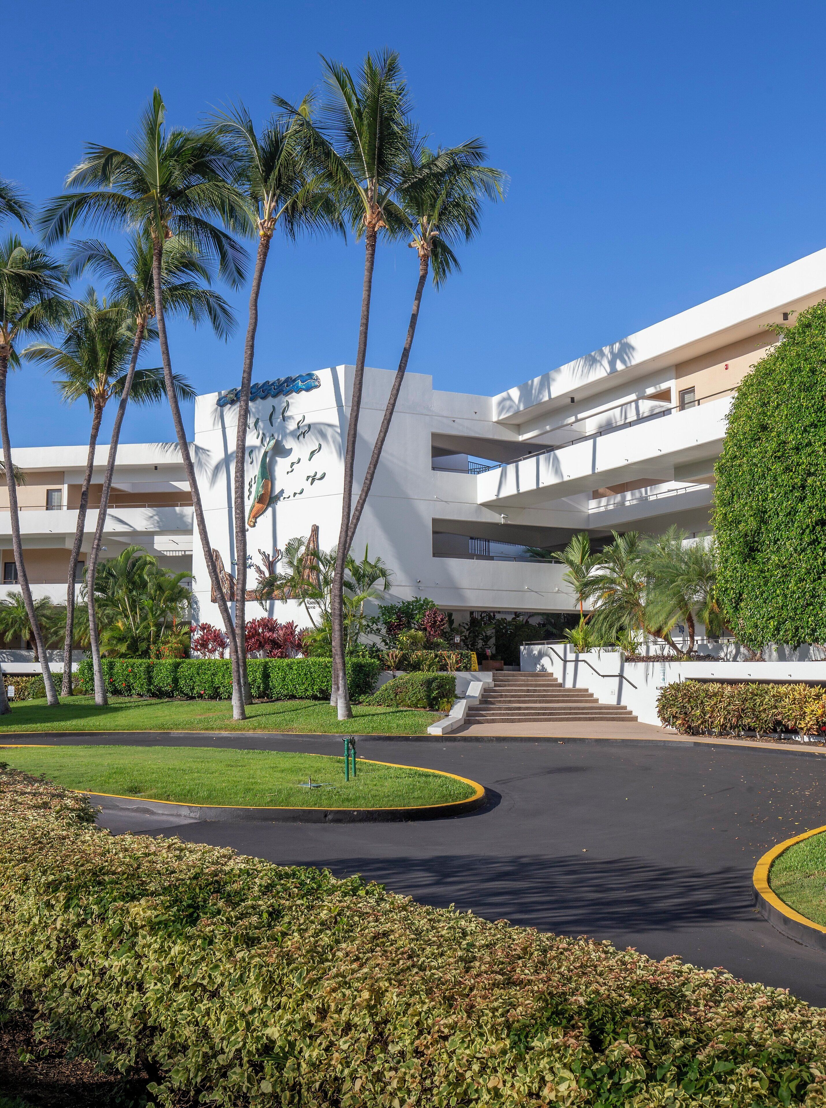 Royal Sea Cliff Resort by Wyndham