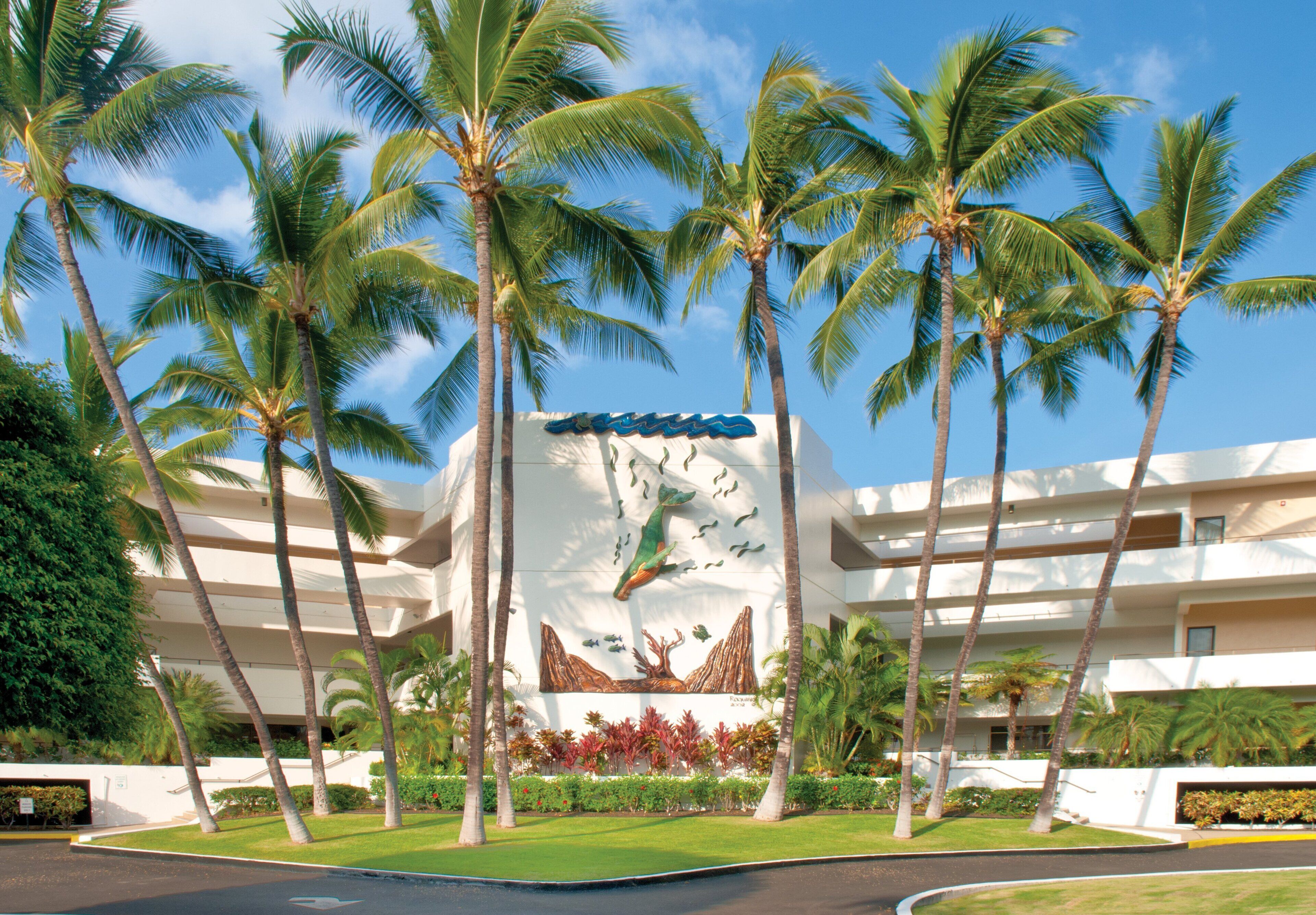 Royal Sea Cliff Resort by Wyndham