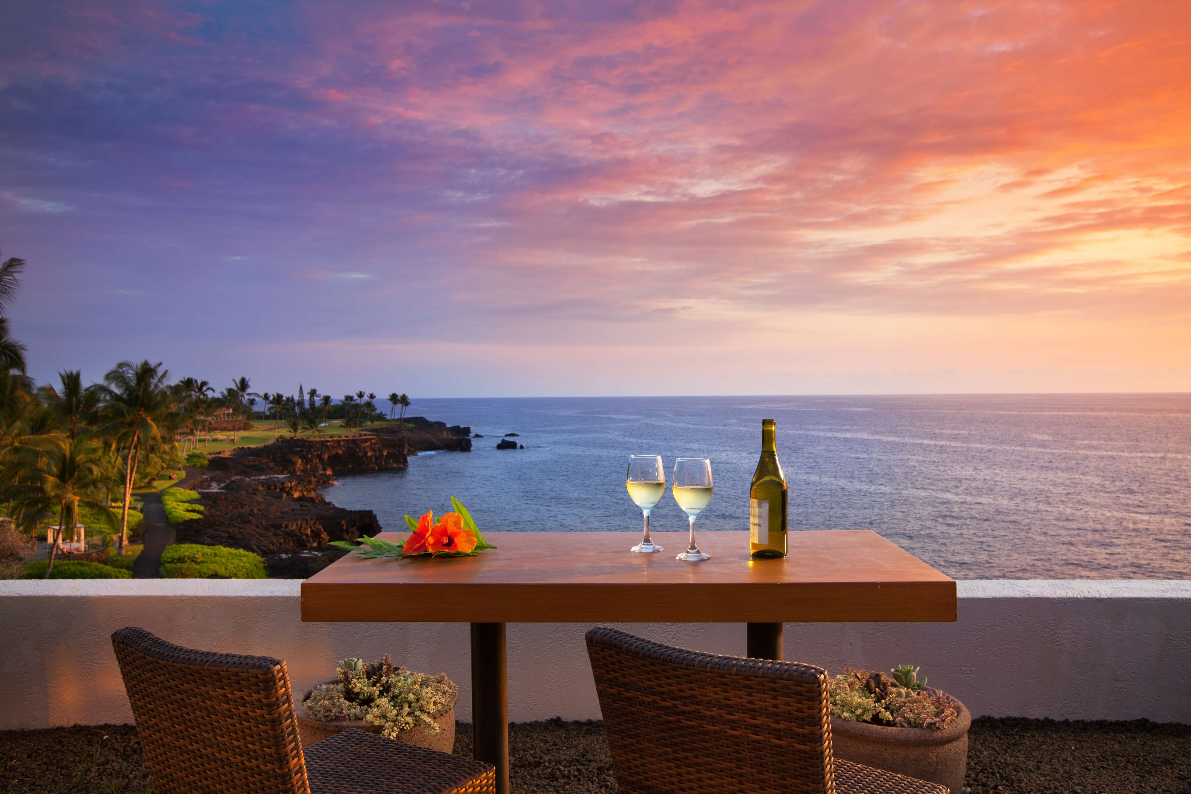 OUTRIGGER Kona Resort & Spa