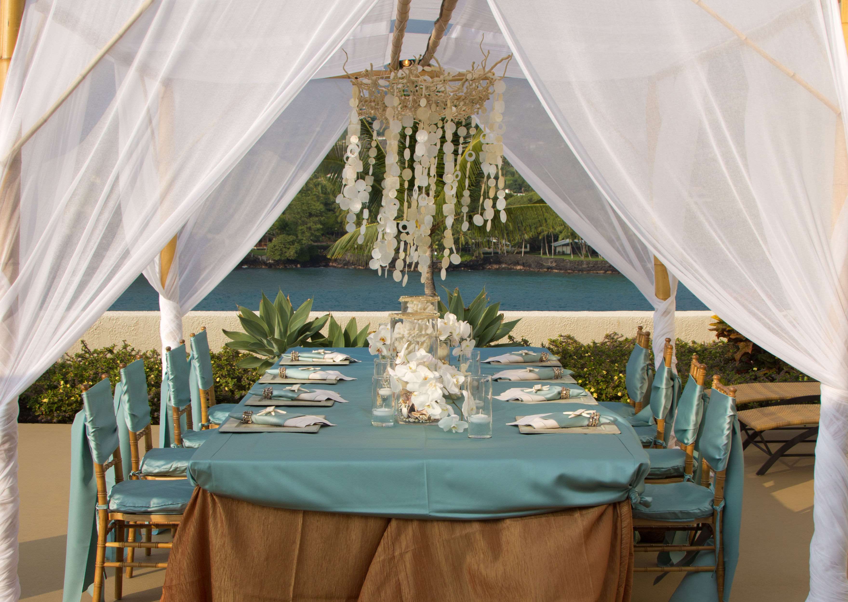 OUTRIGGER Kona Resort & Spa