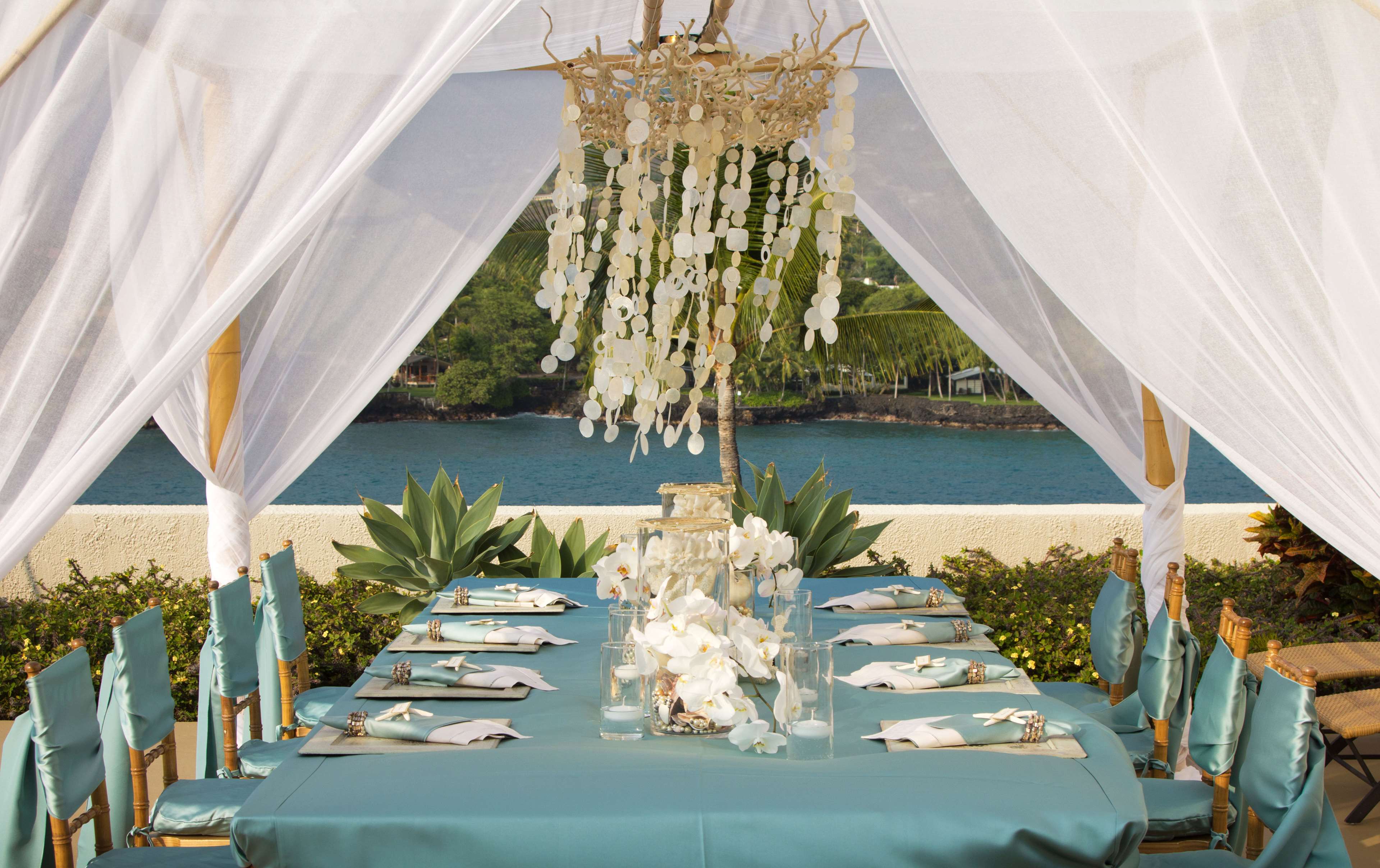 OUTRIGGER Kona Resort & Spa