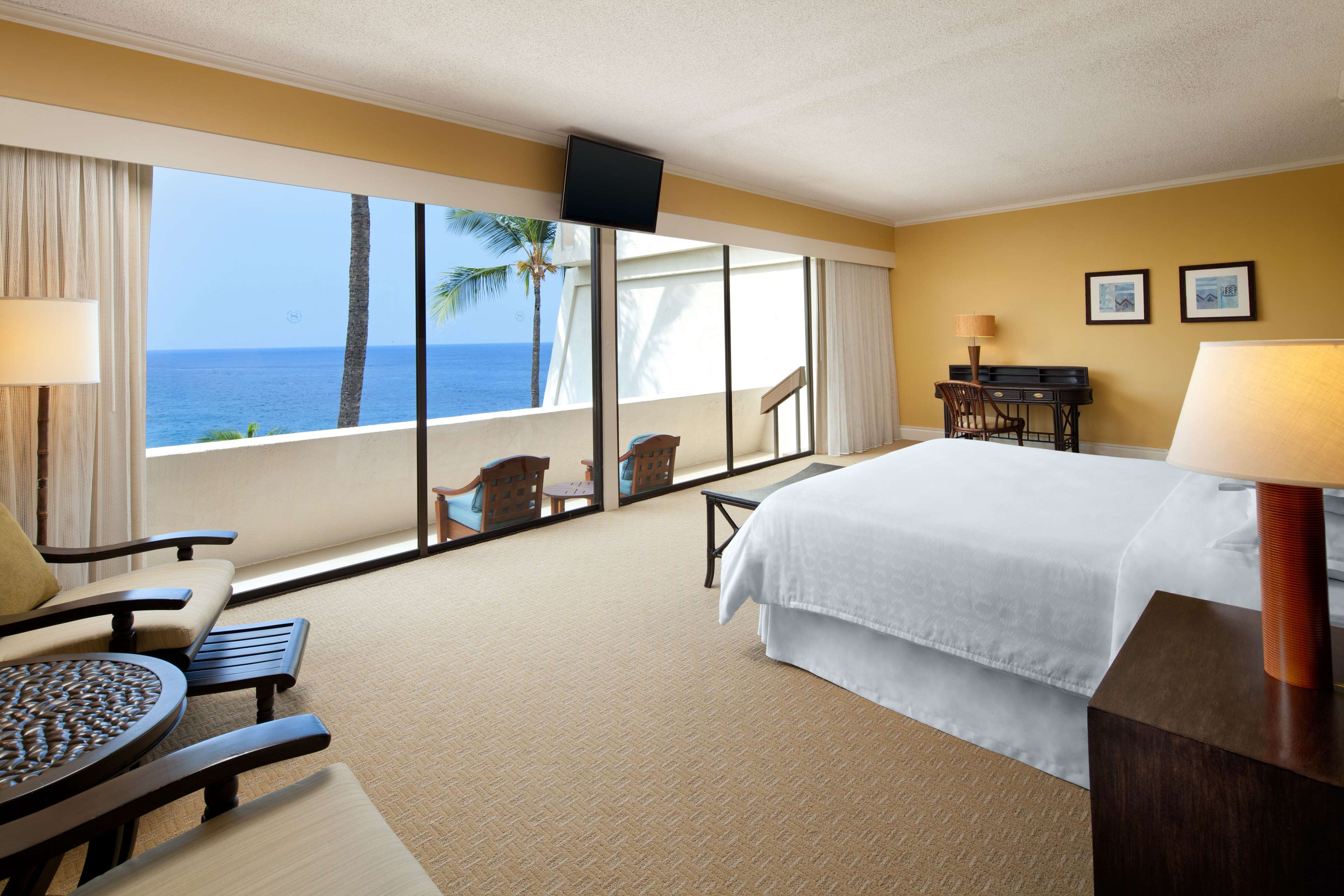 OUTRIGGER Kona Resort & Spa