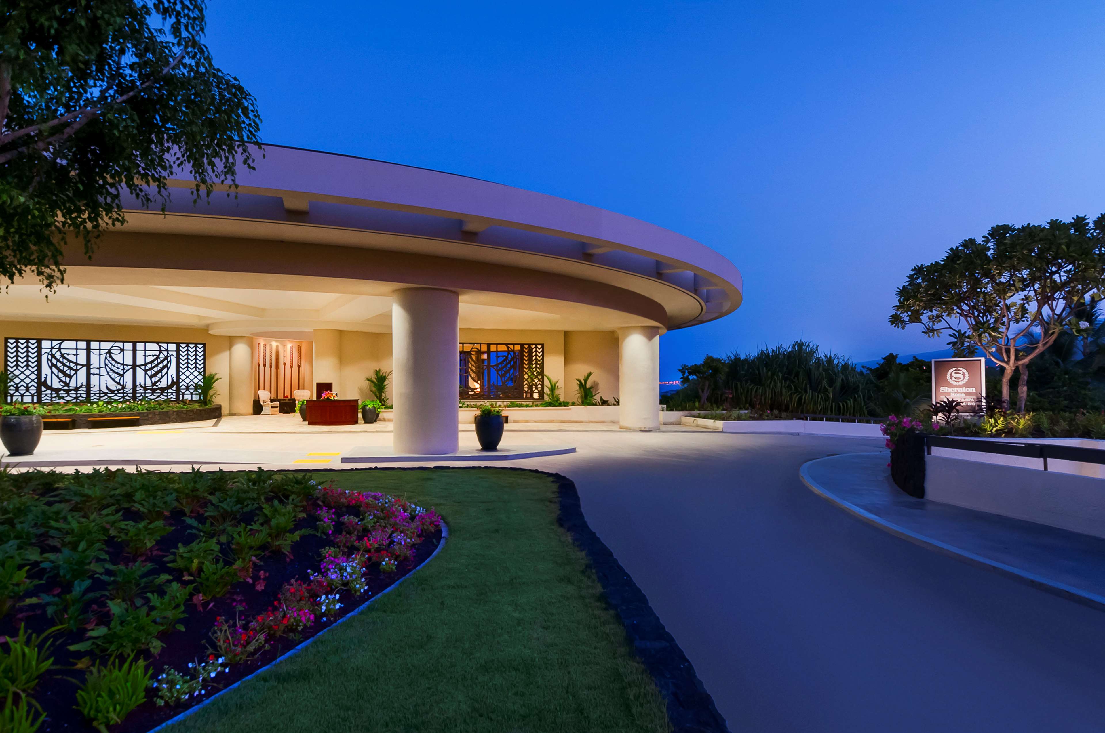 OUTRIGGER Kona Resort & Spa