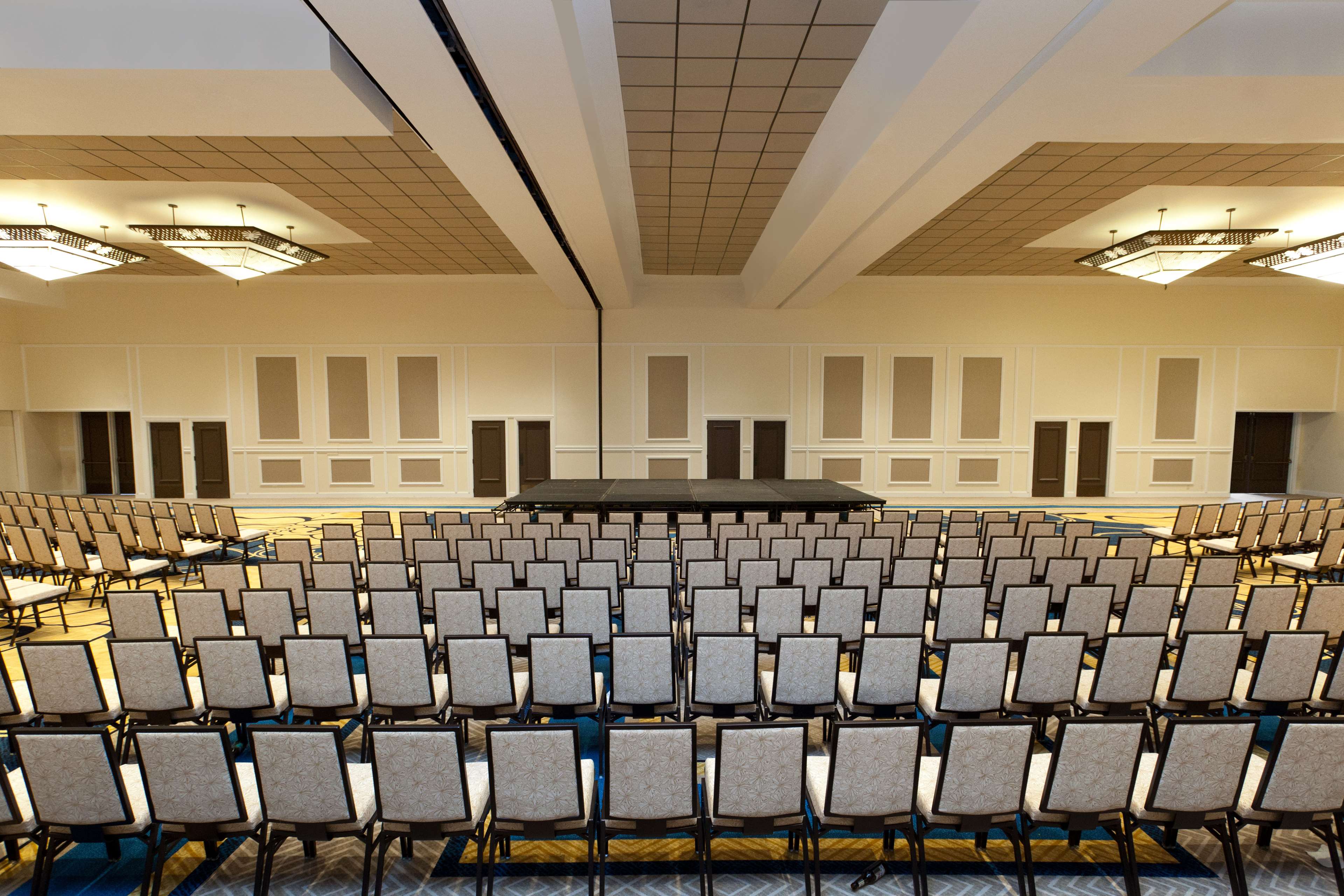 OUTRIGGER Kona Resort & Spa