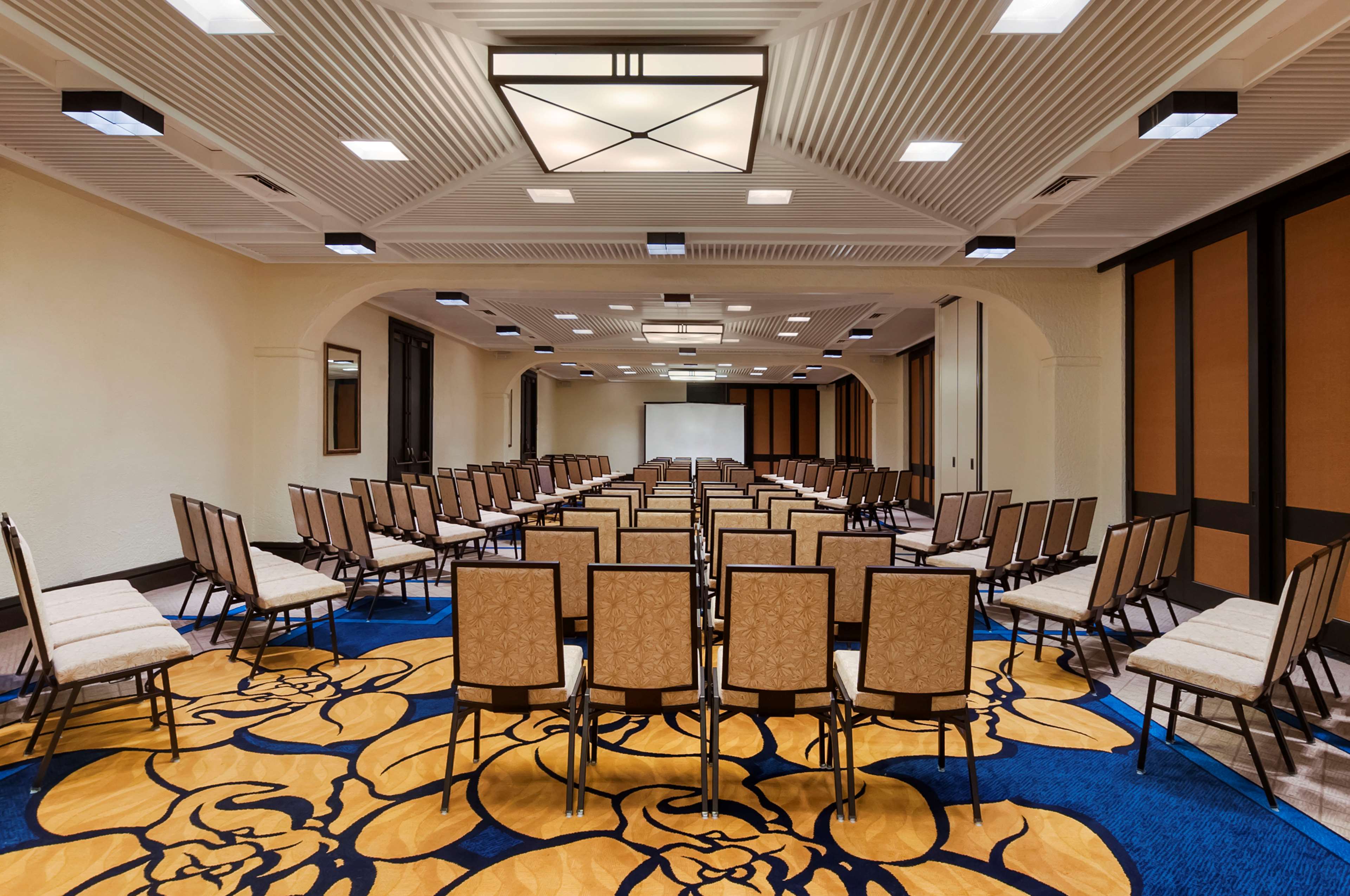 OUTRIGGER Kona Resort & Spa