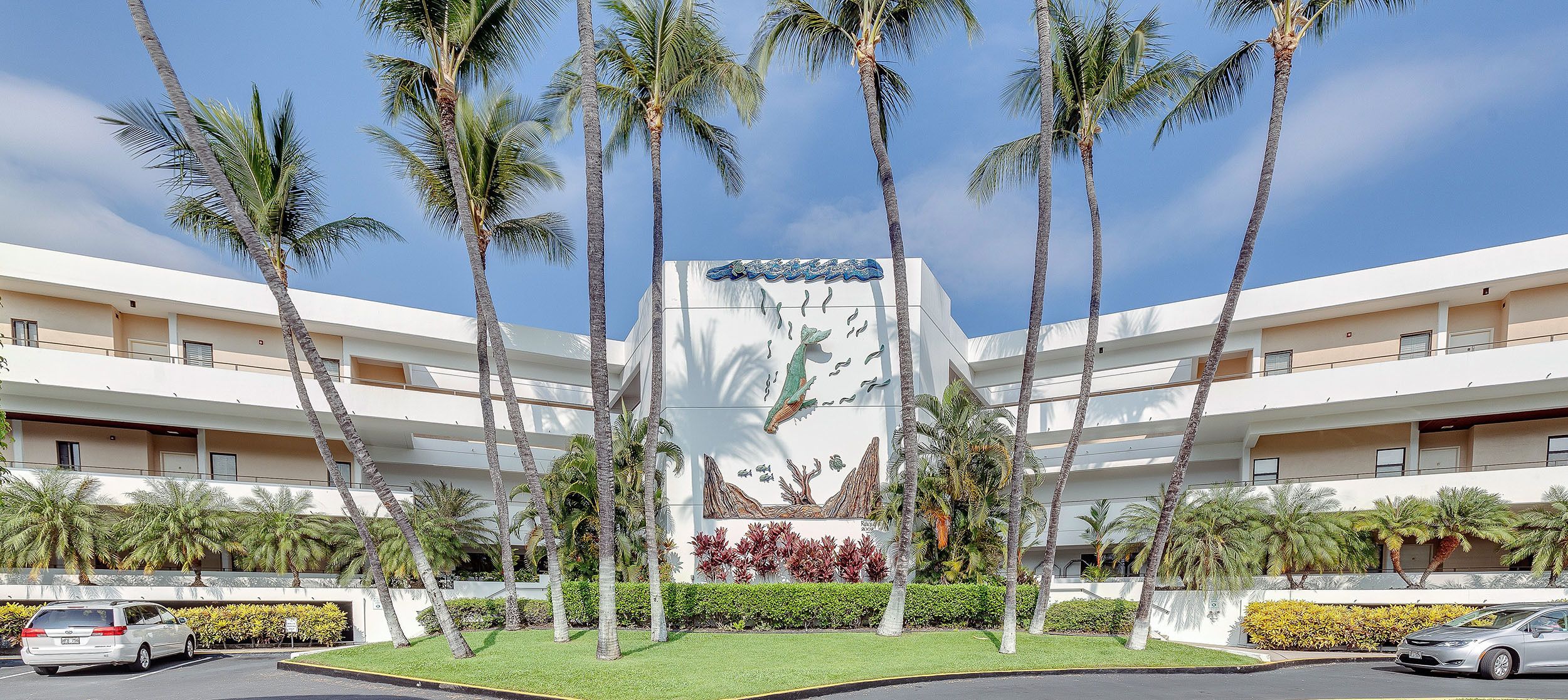 The Royal Sea Cliff Resort