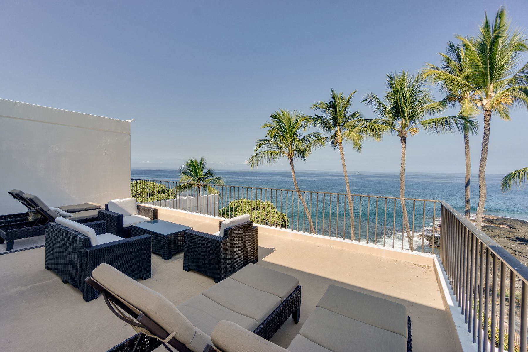 The Royal Sea Cliff Resort