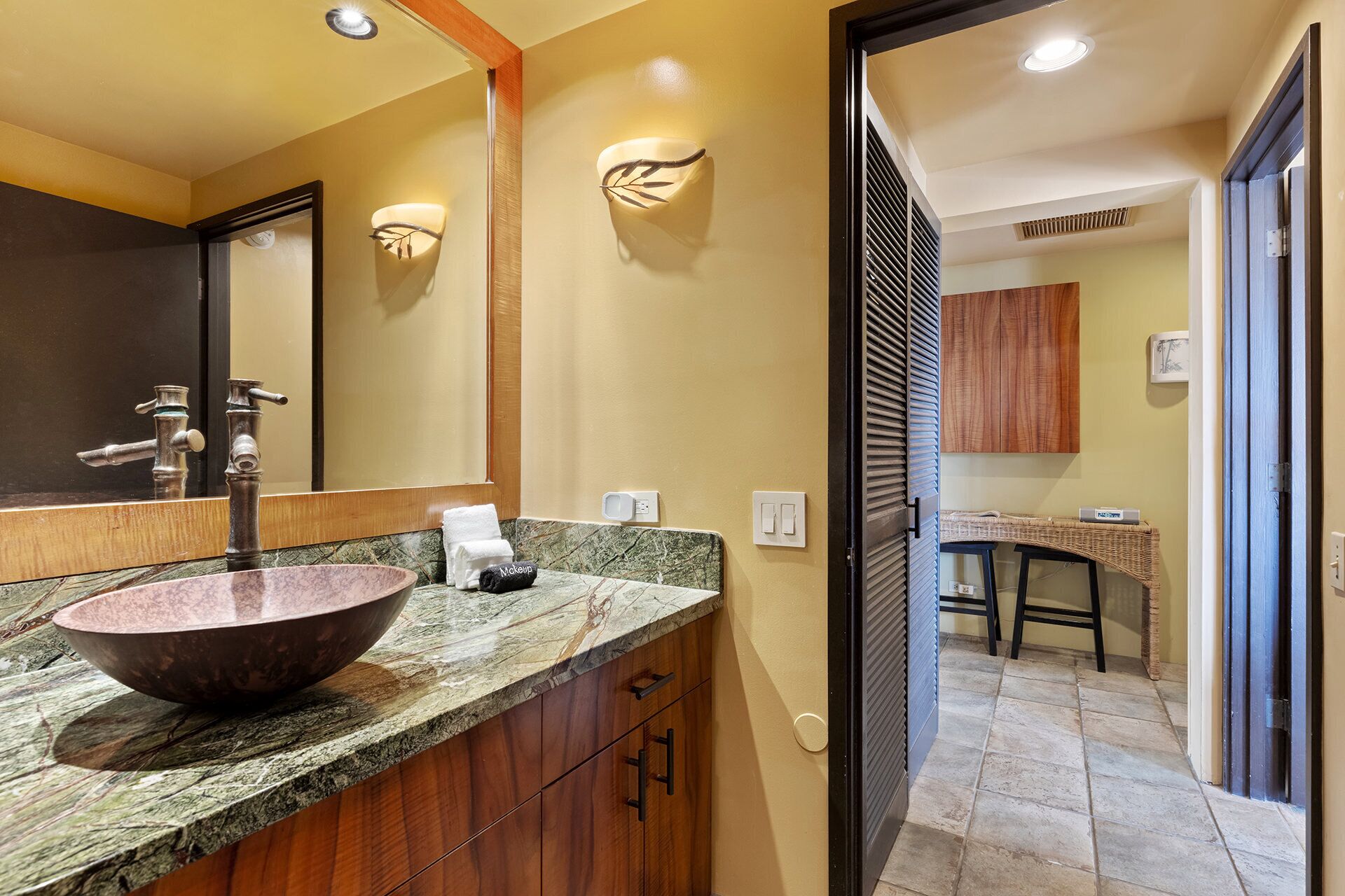 The Royal Sea Cliff Resort