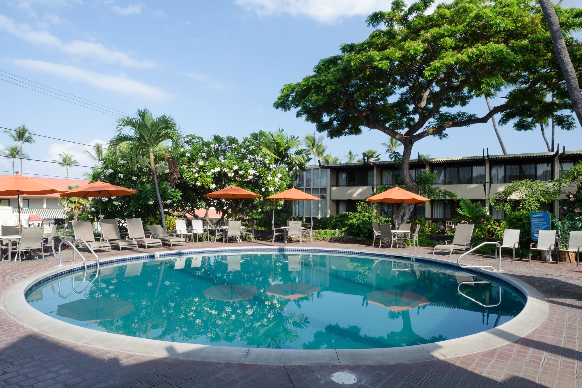 Uncle Billys Kona Bay Hotel