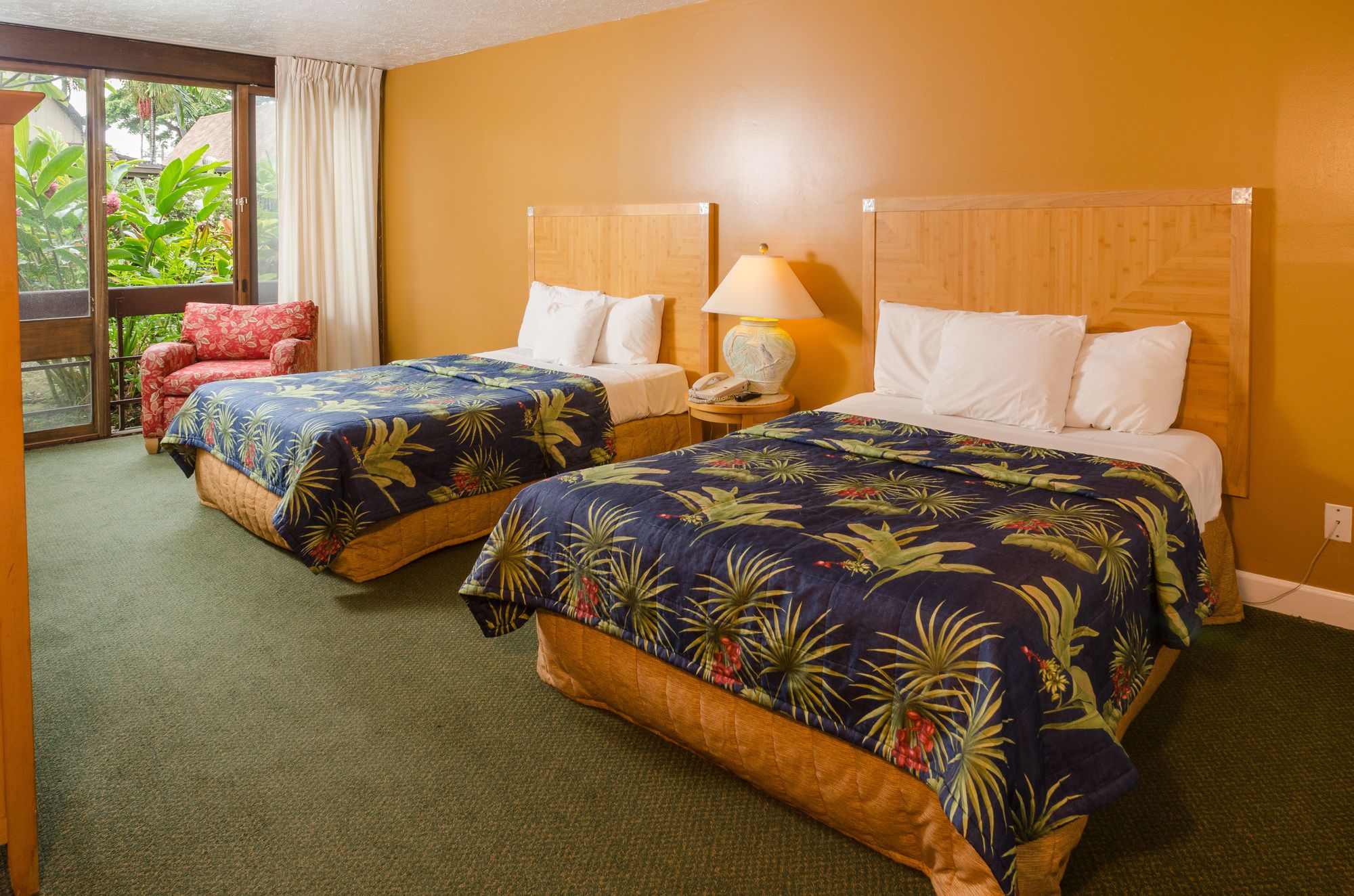 Uncle Billys Kona Bay Hotel